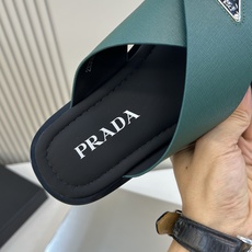 ⚠️【P R A D*】⚠️高品质,顶尖工艺品⚠️男士真皮拖鞋⚠️正码:39-44(4一10)⚠夏季专属 ⚠️【P R A D*】⚠️高品质,顶尖工艺品⚠️男士真皮拖鞋⚠️正码:39-44(4一10)⚠夏季专属