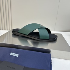 ⚠️【P R A D*】⚠️高品质,顶尖工艺品⚠️男士真皮拖鞋⚠️正码:39-44(4一10)⚠夏季专属 ⚠️【P R A D*】⚠️高品质,顶尖工艺品⚠️男士真皮拖鞋⚠️正码:39-44(4一10)⚠夏季专属