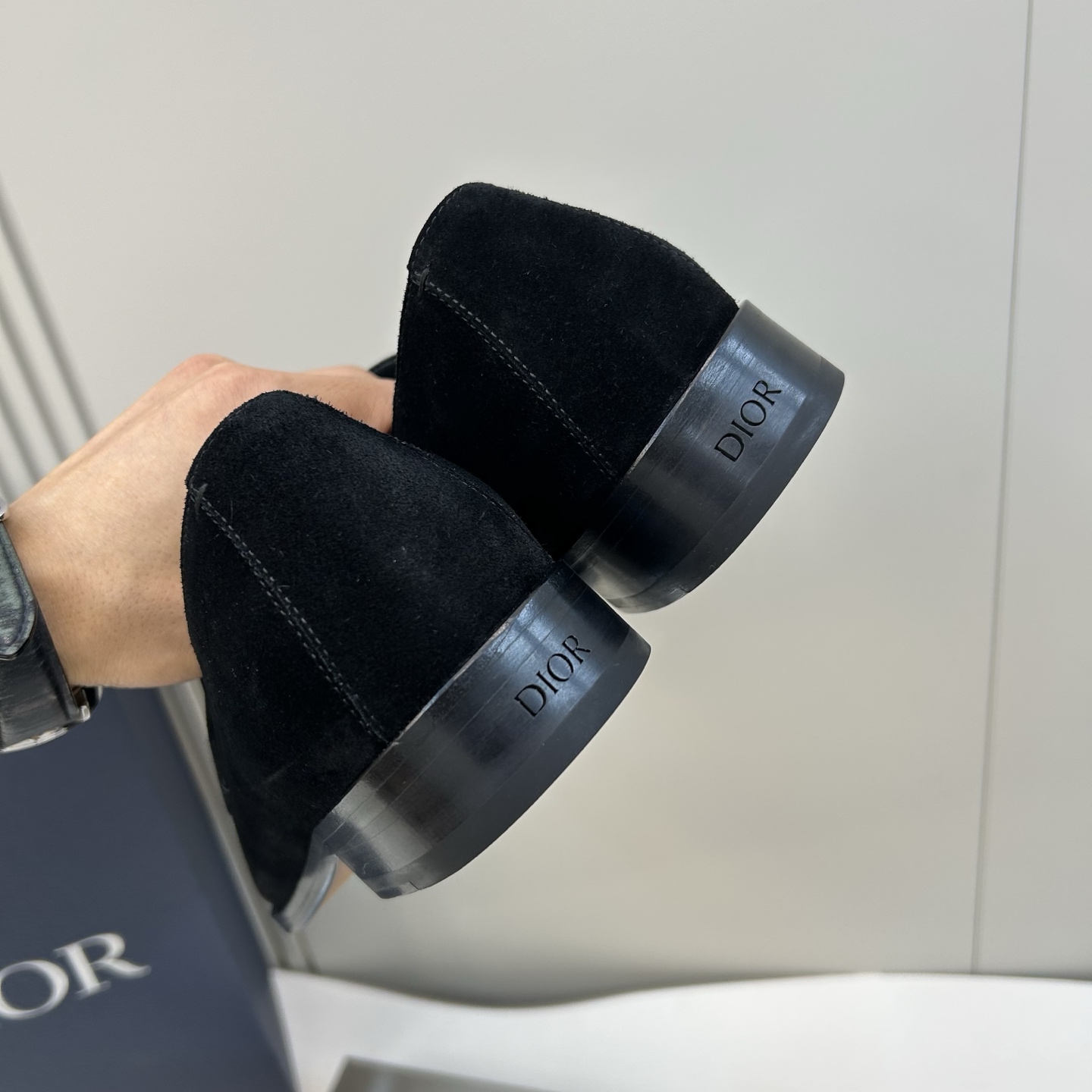 ⚠️【Di*r】⚠️，顶尖工艺品⚠️时尚正装皮底⚠️正码：39一44，(5一10)⚠️迪奥永恒经典乐福鞋