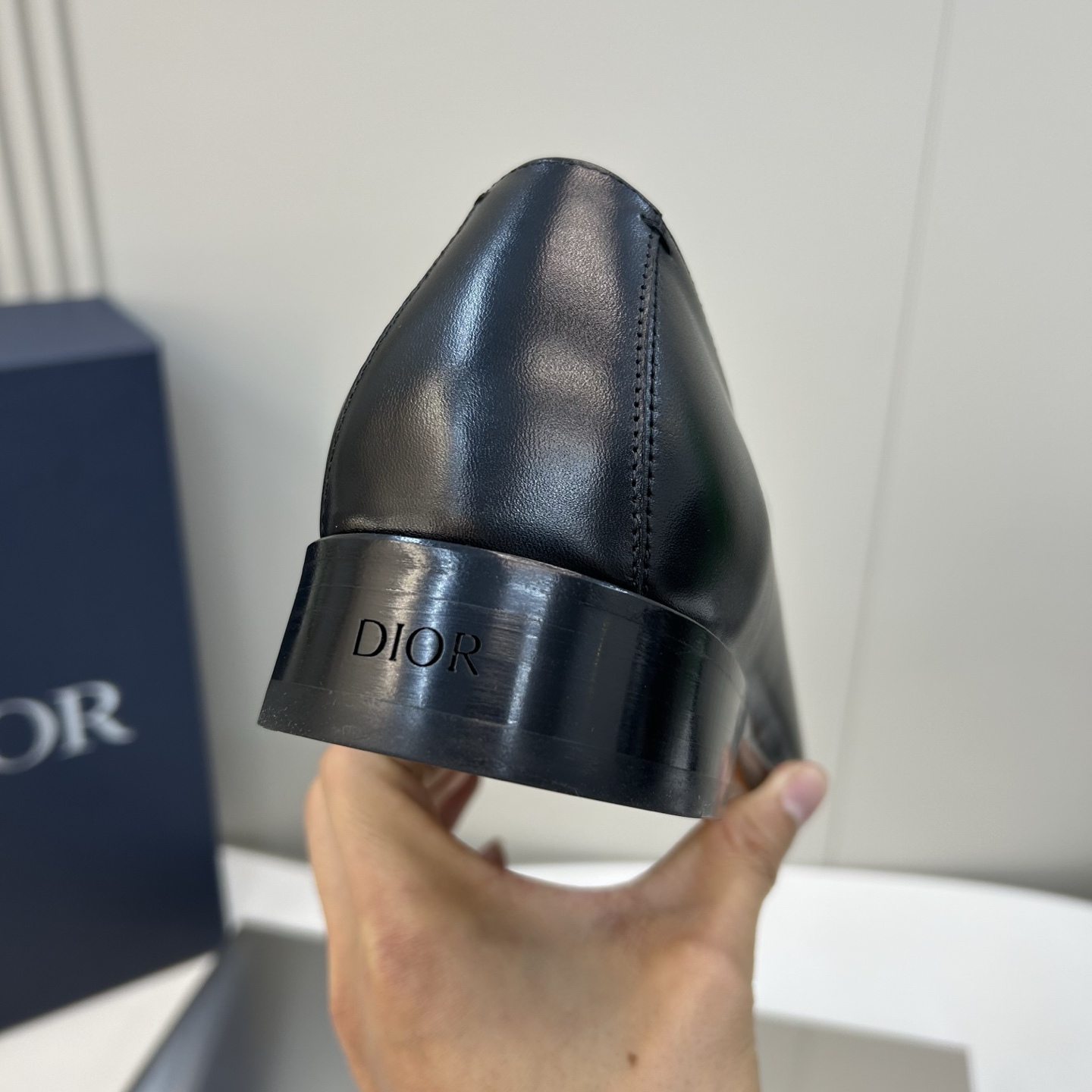 ⚠️【Di*r】⚠️，顶尖工艺品⚠️时尚正装皮底⚠️正码：39一44，(5一10)⚠️迪奥永恒经典乐福鞋