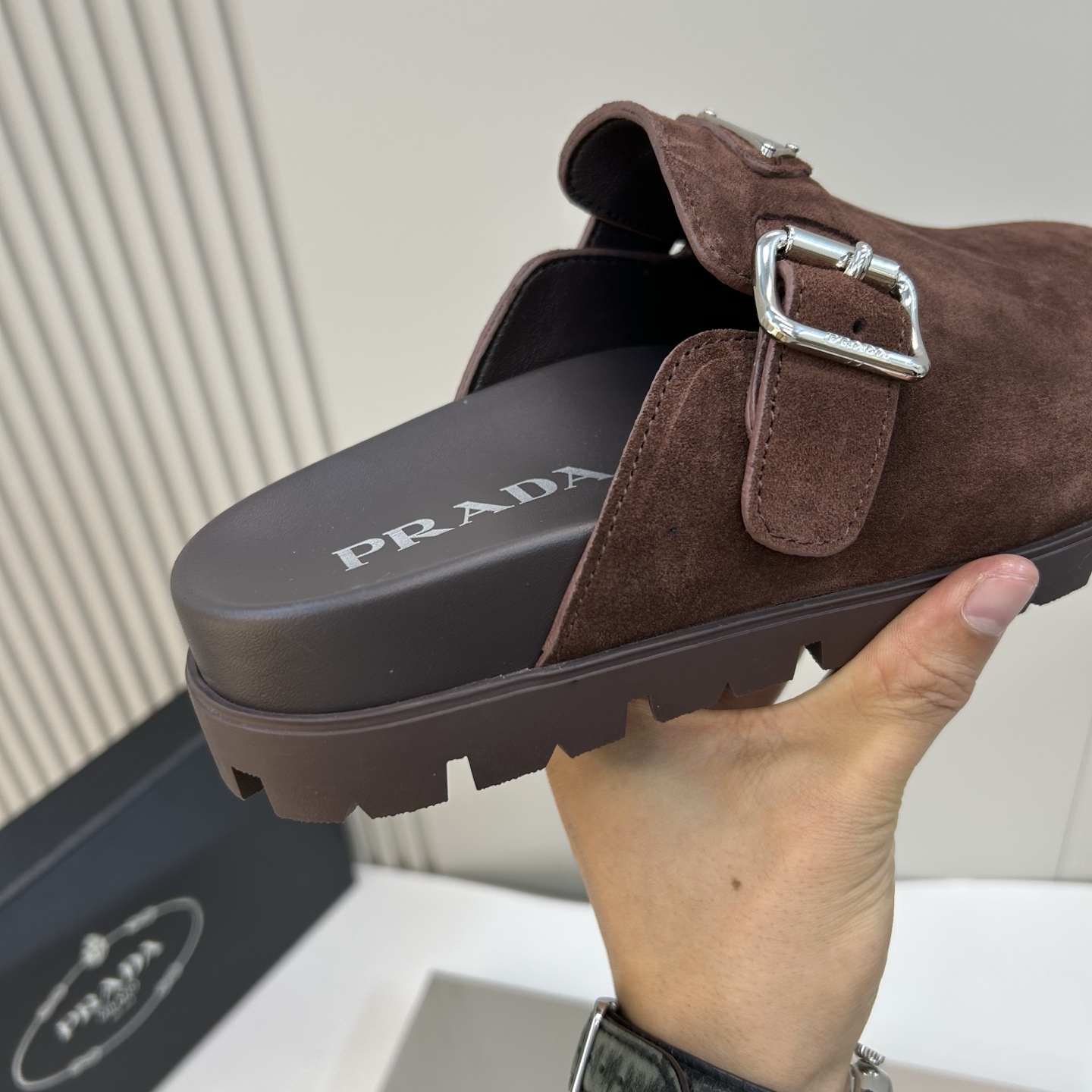 ⚠️【PRA*A】⚠️男士皮革穆勒鞋⚠️码数:39 -44(45.46订做)⚠️春夏最新款!经典简约包头 ⚠️【PRA*A】⚠️男士皮革穆勒鞋⚠️码数:39 -44(45.46订做)⚠️春夏最新款!经典简约包头