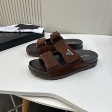 ⚠️【PRA*A】⚠️男士精品拖鞋⚠️码数:39 -44(45.46订做)⚠️春夏最新款!经典简约男士拖 ⚠️【PRA*A】⚠️男士精品拖鞋⚠️码数:39 -44(45.46订做)⚠️春夏最新款!经典简约男士拖