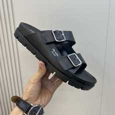 ⚠️【PRA*A】⚠️男士精品拖鞋⚠️码数:39 -44(45.46订做)⚠️春夏最新款!经典简约男士拖 ⚠️【PRA*A】⚠️男士精品拖鞋⚠️码数:39 -44(45.46订做)⚠️春夏最新款!经典简约男士拖