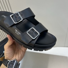 ⚠️【PRA*A】⚠️男士精品拖鞋⚠️码数:39 -44(45.46订做)⚠️春夏最新款!经典简约男士拖 ⚠️【PRA*A】⚠️男士精品拖鞋⚠️码数:39 -44(45.46订做)⚠️春夏最新款!经典简约男士拖