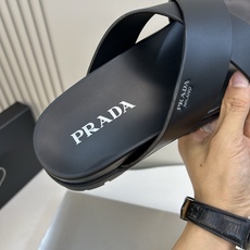 ⚠️【PRA*A】⚠️男士精品拖鞋⚠️码数:39 -44(45.46订做)⚠️春夏最新款!经典简约男士拖 ⚠️【PRA*A】⚠️男士精品拖鞋⚠️码数:39 -44(45.46订做)⚠️春夏最新款!经典简约男士拖