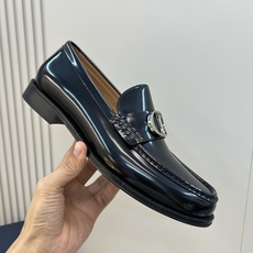 ⚠️Di*r⚠️,顶尖工艺品⚠️时尚正装皮底⚠️正码:39一44,(5一10)⚠️迪奥永恒经典乐福鞋!🐂 ⚠️Di*r⚠️,顶尖工艺品⚠️时尚正装皮底⚠️正码:39一44,(5一10)⚠️迪奥永恒经典乐福鞋!🐂