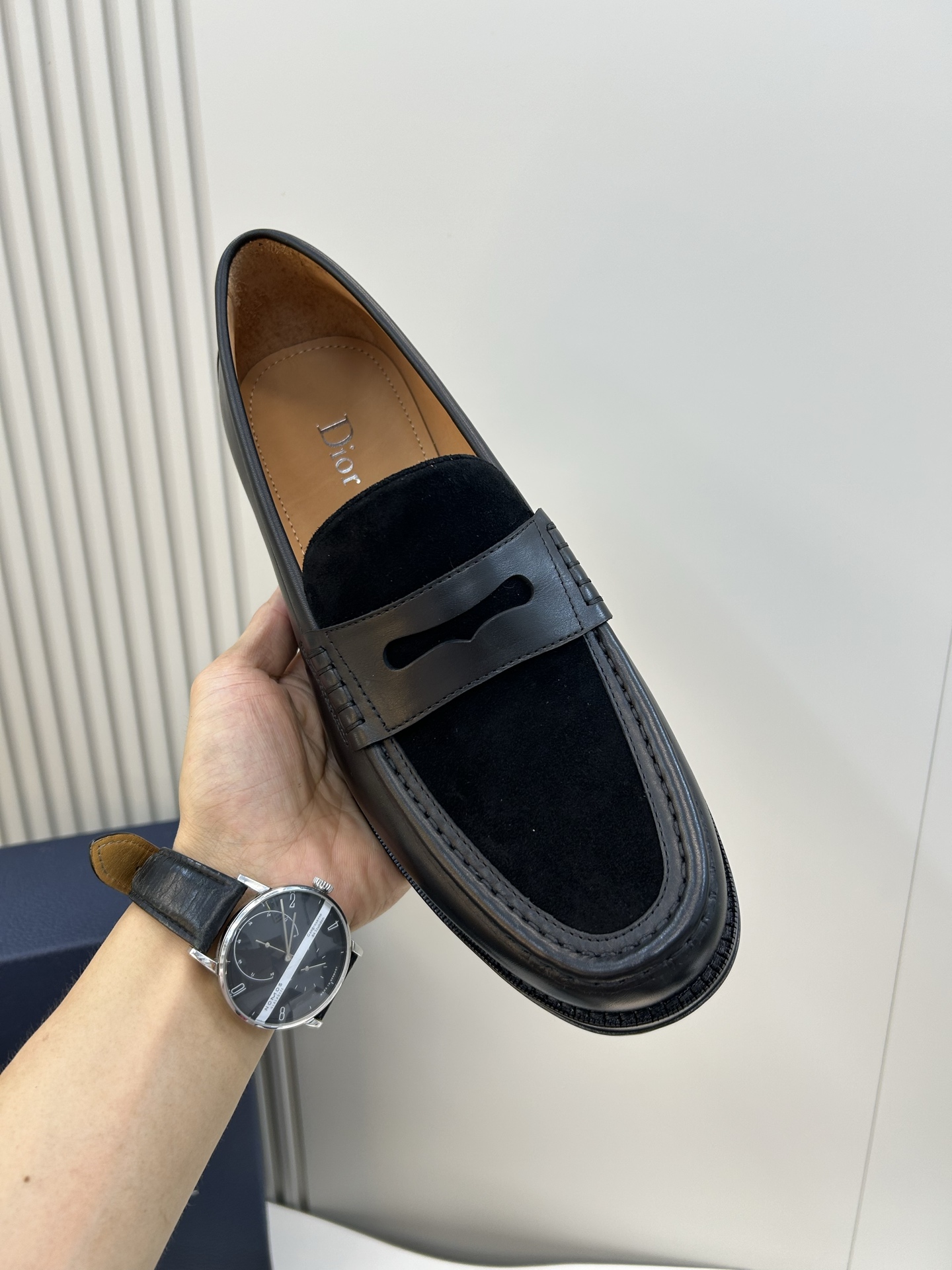 ⚠️Di*r⚠️，顶尖工艺品⚠️时尚正装皮底⚠️正码：39一44，(5一10) 皮底⚠️迪奥永恒经典乐福