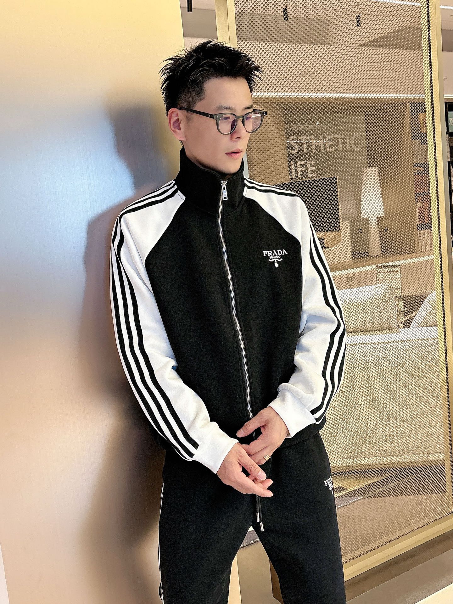 Prada Men's Black & White Two-Piece Tracksuit with Logo Embroidery, M-3XL 5 i1758471216271 2794 0 3