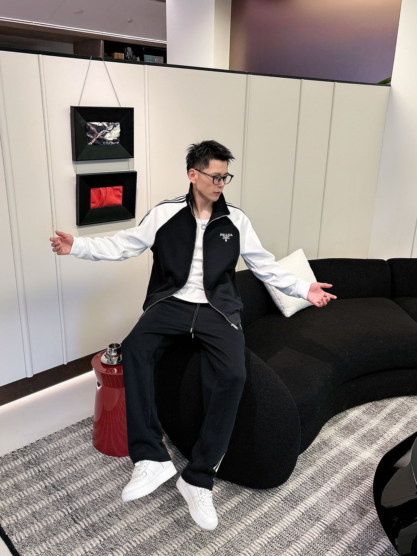 Prada Men's Black & White Two-Piece Tracksuit with Logo Embroidery, M-3XL 7 i1758471217307 6057 0 4