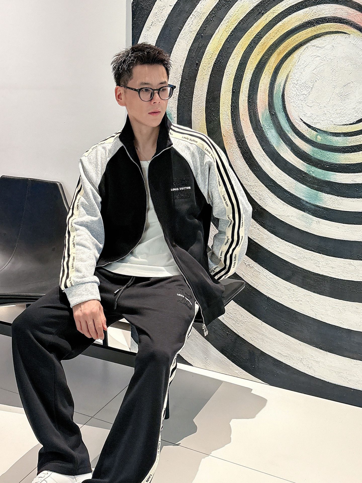 Louis Vuitton Men's Black & Grey Tracksuit Set, Designer Logo, Casual Style 7 i1758471979808 2988 0 2