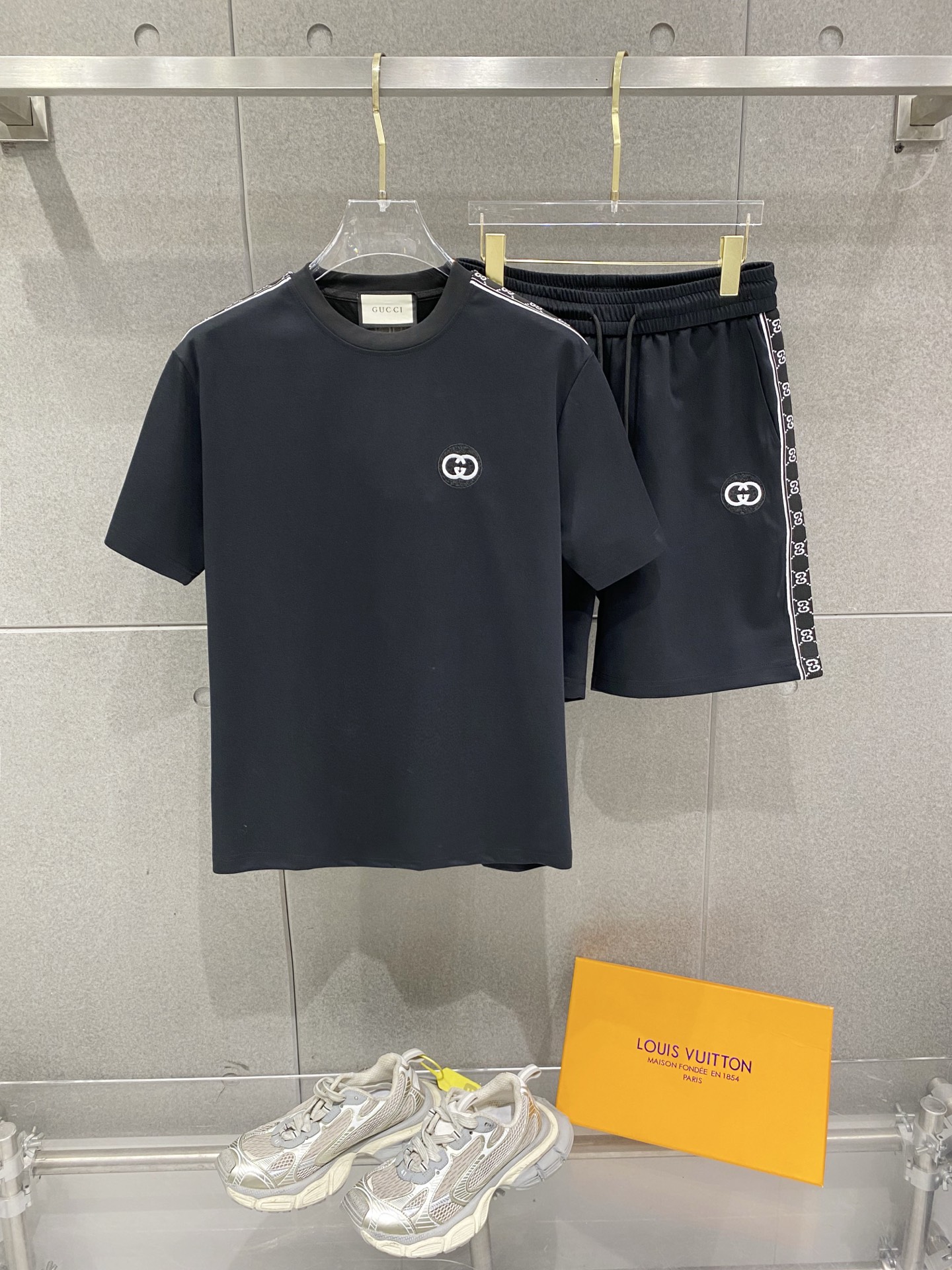 P155 Gucci gucci 2026ss primavera-verano nuevo estilo casual camiseta y pantalones cortos conjunto, versión de alta gam…