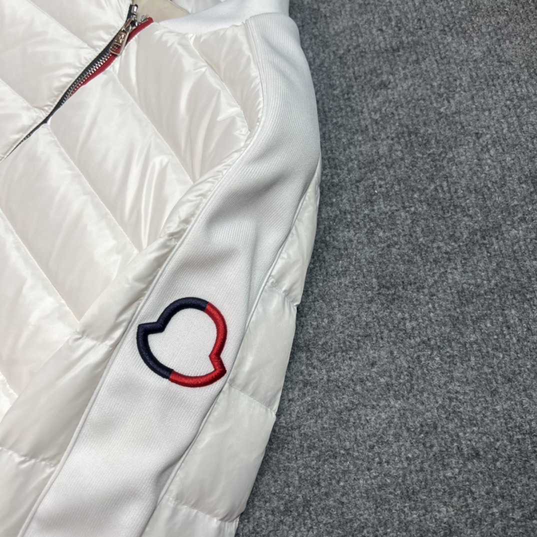 ️Moncler/蒙口秋冬新品三标齐全羽绒服90白鸭绒充实爆满好货不用过多介绍看细节专柜码数M-XXXL