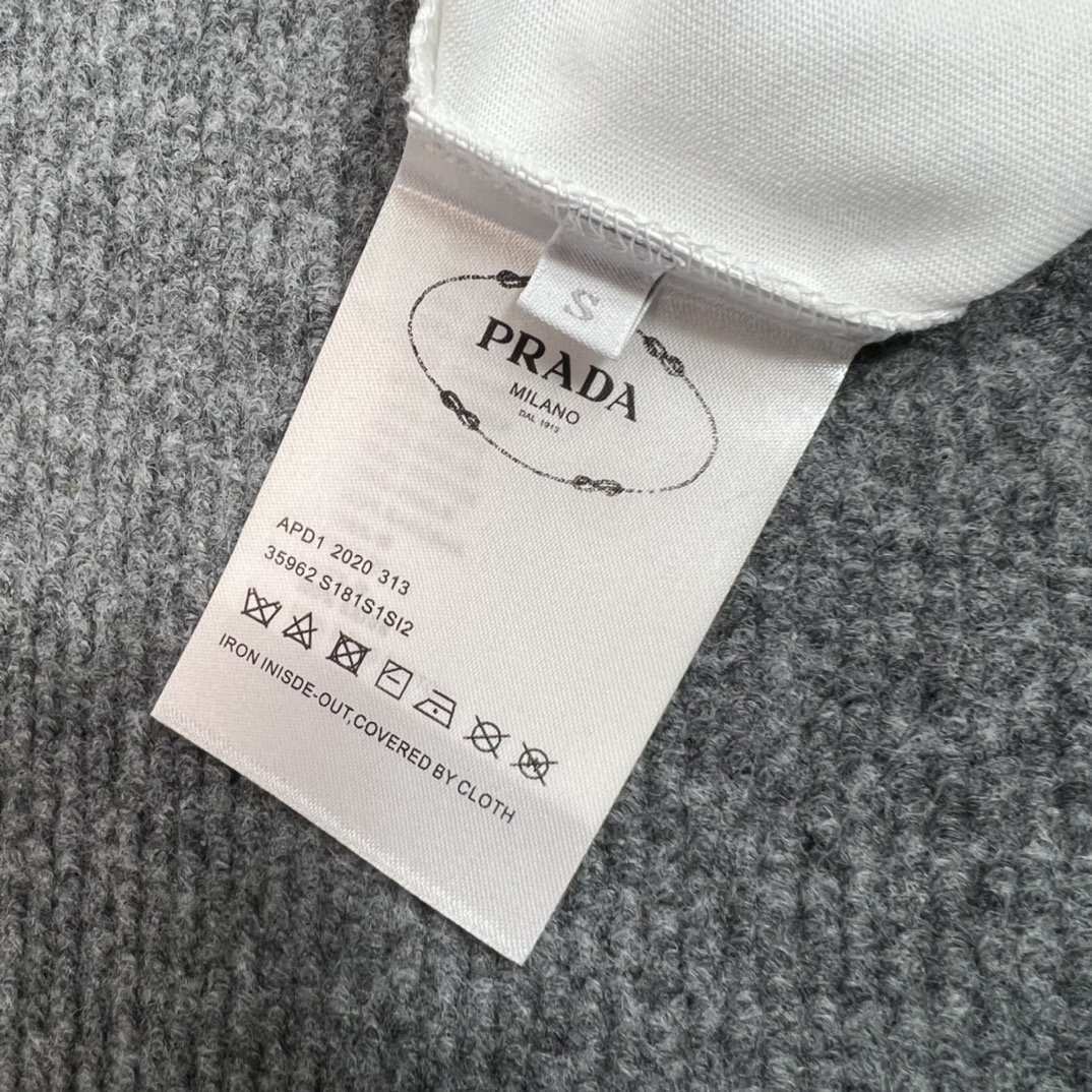 ️Prada/普拉达2024年春夏新品上新三标齐全圆领短袖T恤好货不用过多介绍看细节专柜码数XS-L17