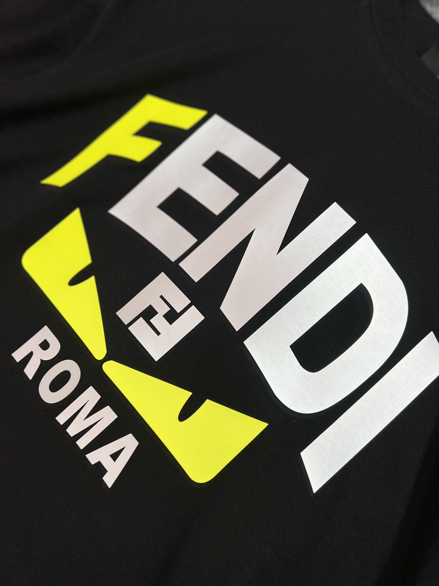 ️Fendi/芬迪2024年春夏新品上新三标齐全圆领短袖T恤好货不用过多介绍看细节专柜码数M-XXL17