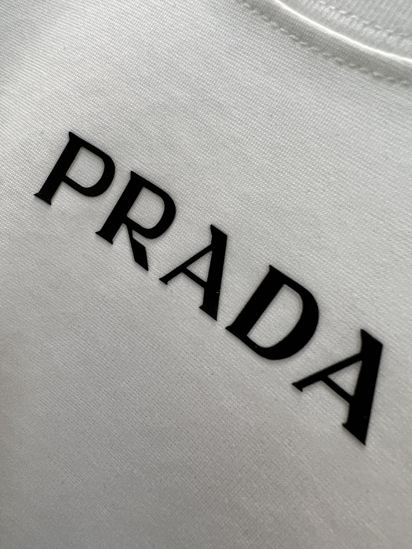 ️Prada/普拉达2024年春夏新品上新三标齐全圆领短袖T恤好货不用过多介绍看细节专柜码数M-XXXL