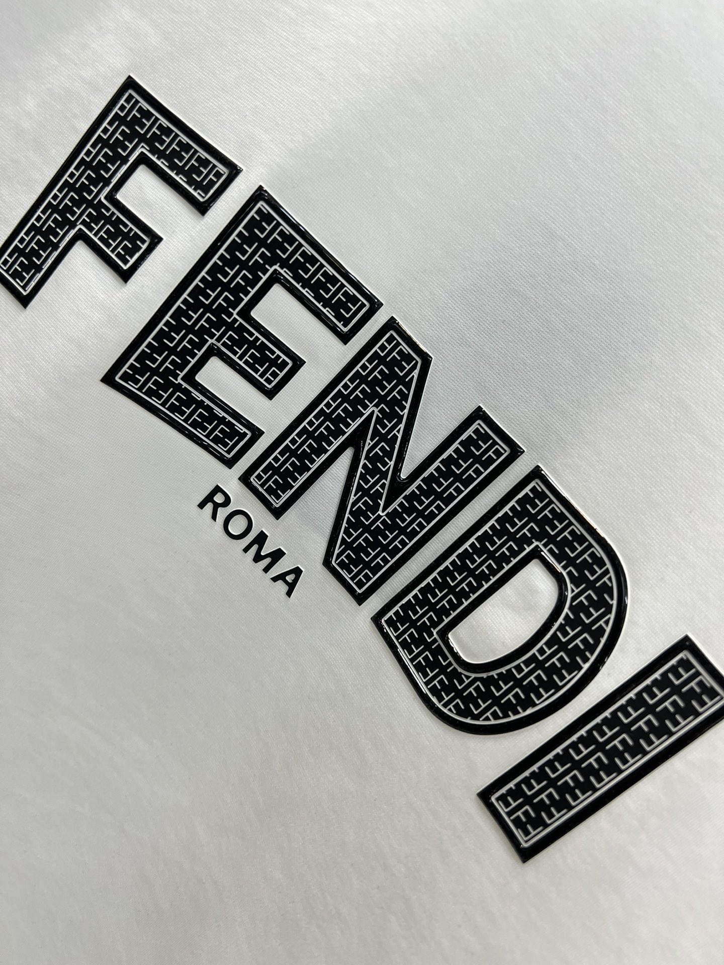 ️Fendi/芬迪2024年春夏新品上新三标齐全圆领短袖T恤好货不用过多介绍看细节专柜码数M-XXXL1