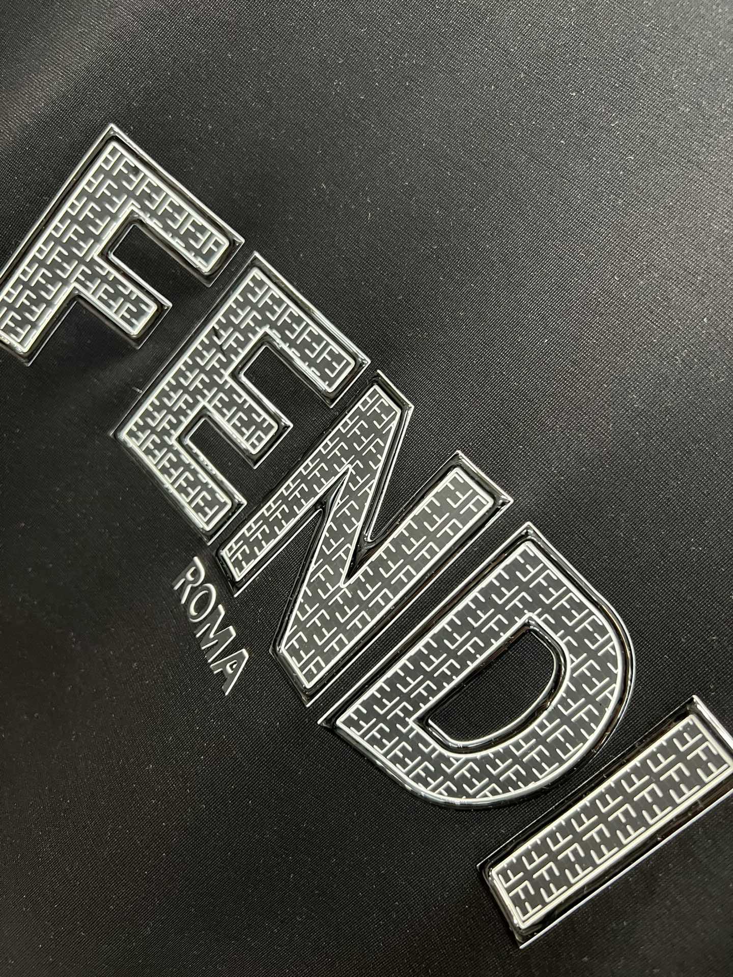 ️Fendi/芬迪2024年春夏新品上新三标齐全圆领短袖T恤好货不用过多介绍看细节专柜码数M-XXXL1