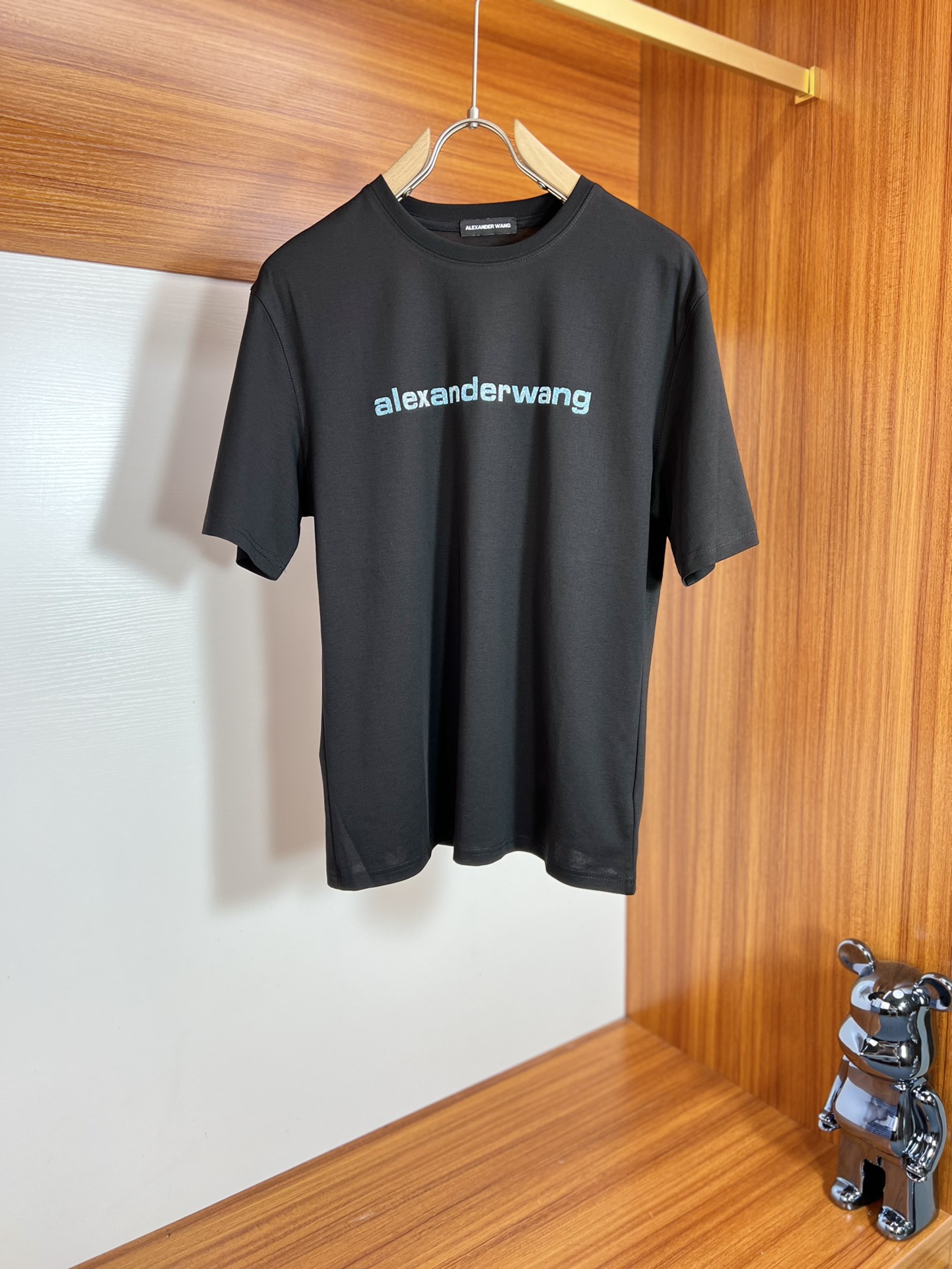 NO:483658,Alexander New products in spring and summer, complete three standards, round neck short-sleeved T-shirts, good products don't need to be introduced too much, look at the details, counter number M-XXXL 175/140 Suggestions L,, T-shirt,tees, t-shirt,alexander wang19860909亚历山大 春夏新品上新 三标齐全 圆领短袖T恤 好货不用过多介绍 看细节 专柜码数M-XXXL 175/140建议L,,T-shirt,tees，t-shirt,alexander wang,Men's clothing