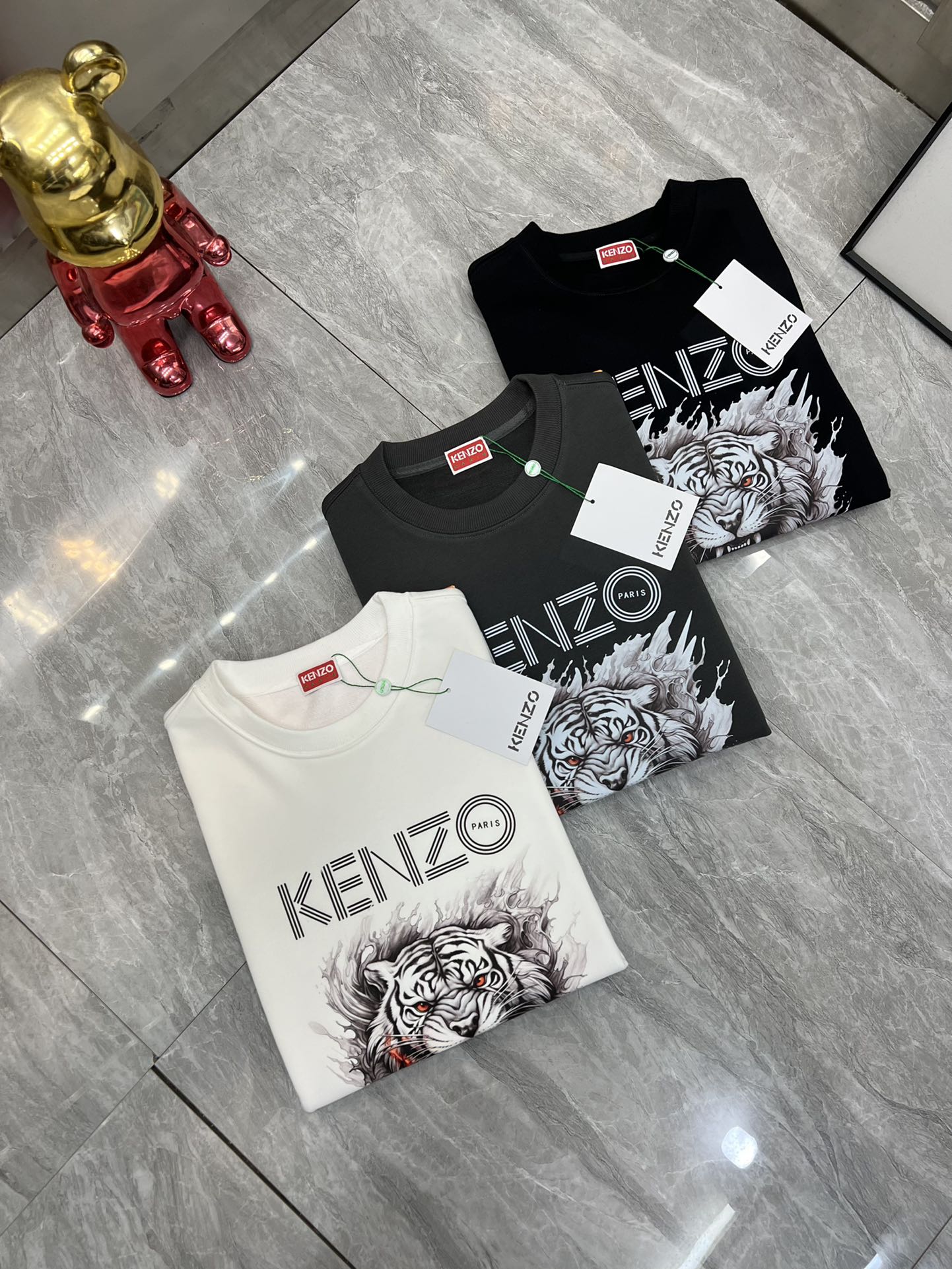 NO:523922,kenzo/Tiger Head 2025 autumn and winter new product, complete three standards, chest printing process, 380g couple round neck pure cotton sweatshirt, good products do not need to be introduced too much, look at the details, counter code number M-XXXL 175/140 Suggestions L, hoodie, sweatshirts, alexander wang19860909kenzo/虎头 2025秋冬新品 三标齐全 胸前印花工艺 380g情侣款圆领纯棉卫衣 好货不用过多介绍 看细节 专柜码数 M-XXXL 175/140建议L,,hoodie,sweatshirts,alexander wang,Men's clothing