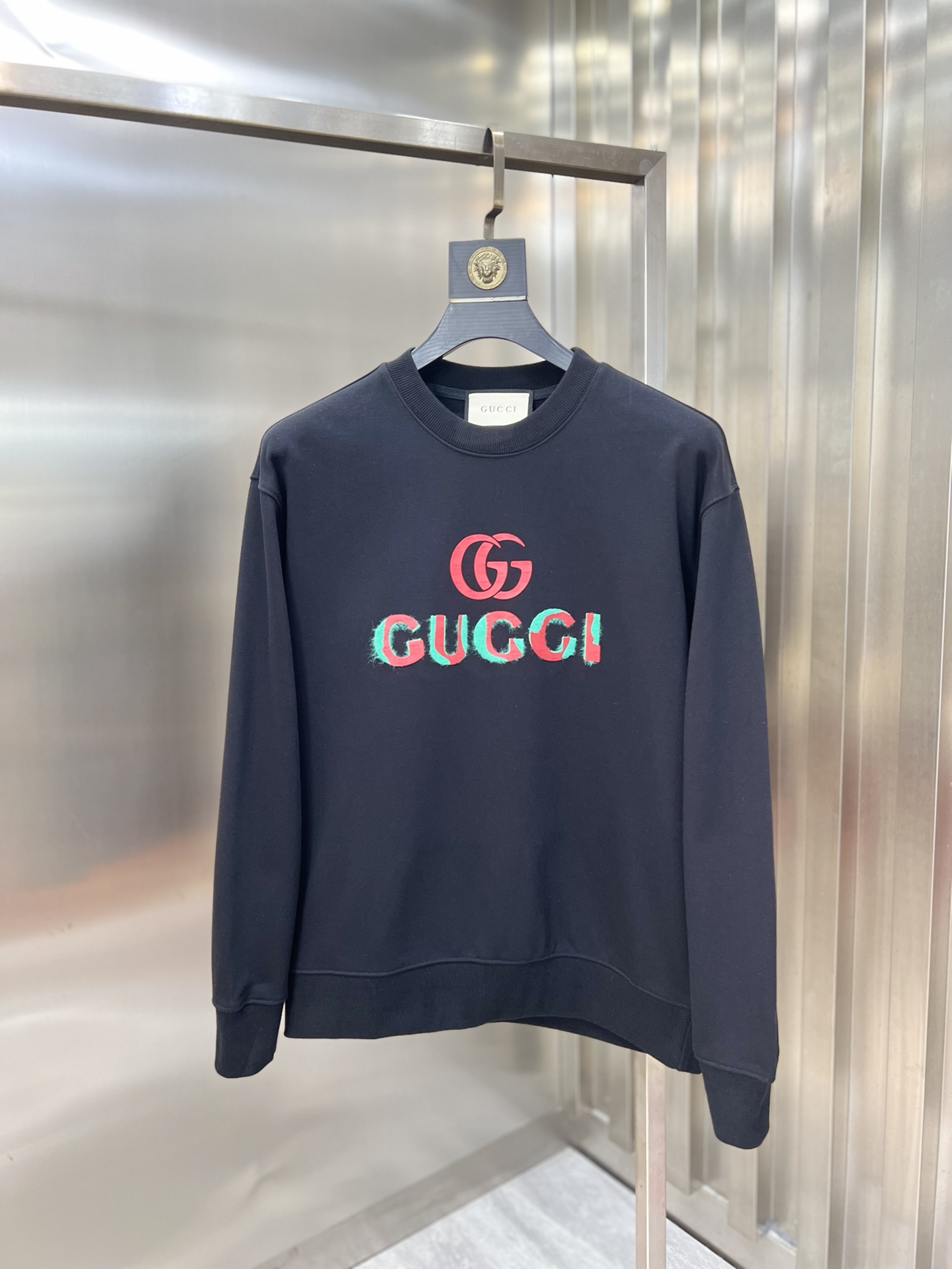 NO:540936,Gucci/Gucci 2025 autumn and winter new products, complete three standards, 380g couple round neck pure cotton sweatshirts, good products do not need to be introduced too much, look at the details, counter code M-XXXL 175/140 Suggestions,,gucci,hoodie,sweatshirts,alexander wang19860909Gucci/古奇 2025秋冬新品 三标齐全 380g情侣款圆领纯棉卫衣 好货不用过多介绍 看细节 专柜码数 M-XXXL 175/140建议L,,gucci,hoodie,sweatshirts,alexander wang,Men's clothing