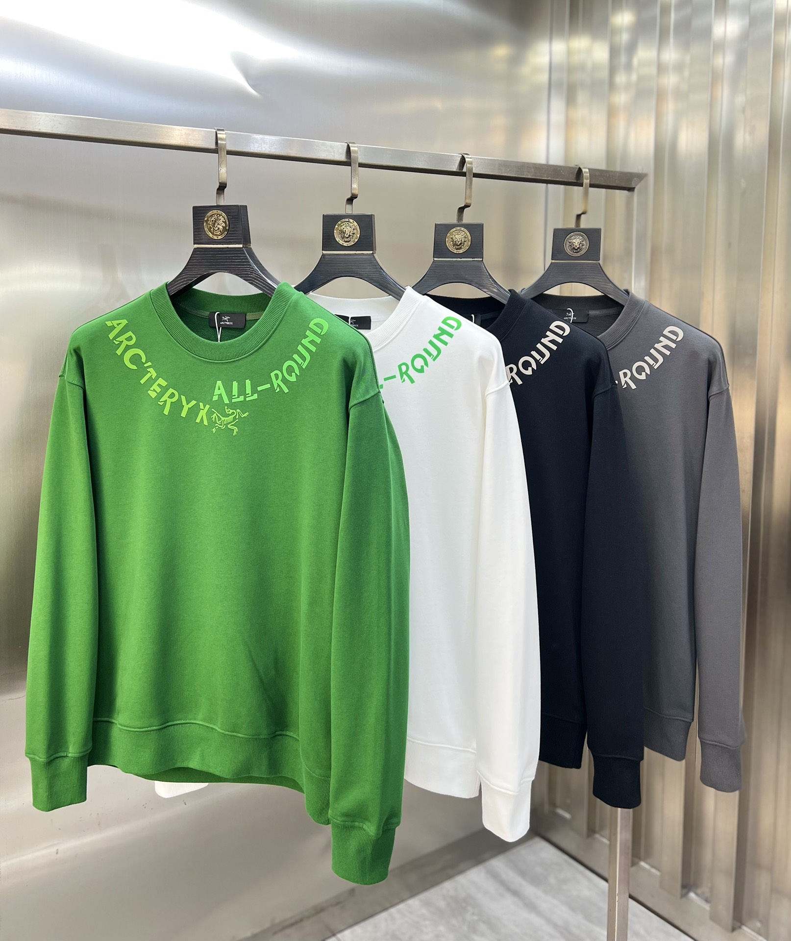 NO:712291,After the New Year, Arc/Archaeopteryx 2025 autumn and winter new products, complete with three standards, 380g couple's round neck pure cotton sweatshirt, good product, no need to introduce too much, look at the details, counter size M-XXXL /140 recommended L, arc'teryx, hoodie, sweatshirts,19860909可年后 Arc/始祖鸟 2025秋冬新品 三标齐全 380g情侣款圆领纯棉卫衣 好货不用过多介绍 看细节 专柜码数 M-XXXL /140建议L,arc'teryx,hoodie,sweatshirts,,Men's clothing