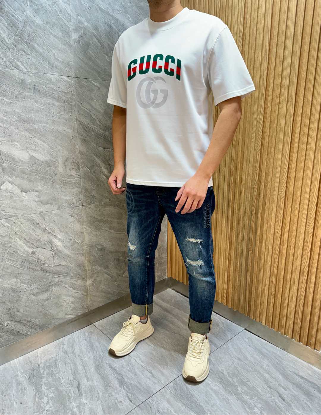 NO:437722,Gucci/Gucci 2025 Spring and Summer New Products, Complete Three Standards, Round Neck Pure Cotton Short-Sleeve T-shirts, Don’t need to introduce too much good products, look at the details, Counter Code M-XXXL / Suggestions, gucci, T-shirt, tees, t-shirt, alexander wang19860909Gucci/古奇 2025春夏新品 三标齐全 圆领纯棉短袖T恤 好货不用过多介绍 看细节 专柜码数M-XXXL /建议L,,gucci,T-shirt,tees，t-shirt,alexander wang,Men's clothing