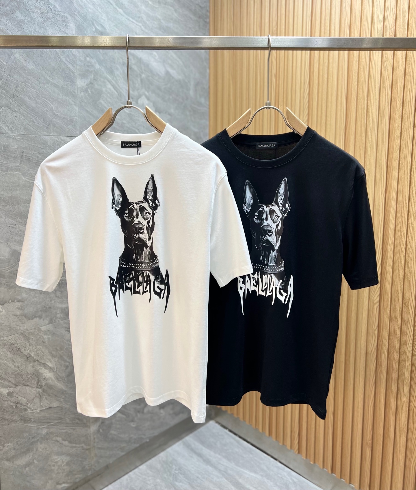 NO:452134,Balenciaga/Balenciaga Spring and Summer 2025 New Products, Three Standards, Mercerized Cotton Short-sleeved T-shirts, Good Goods Don't Be Over-Introduction, Look at the Details, Counter Code M-XXXL /140 Suggestions, L, balenciaga, balenciaga, T-shirt,tees, t-shirt,alexander wang19860909Balenciaga/巴黎世家 2025春夏新品 三标齐全 丝光棉 短袖T恤 好货不用过多介绍 看细节 专柜码数M-XXXL /140建议L,,balenciaga,balenciaga,T-shirt,tees，t-shirt,alexander wang,Men's clothing