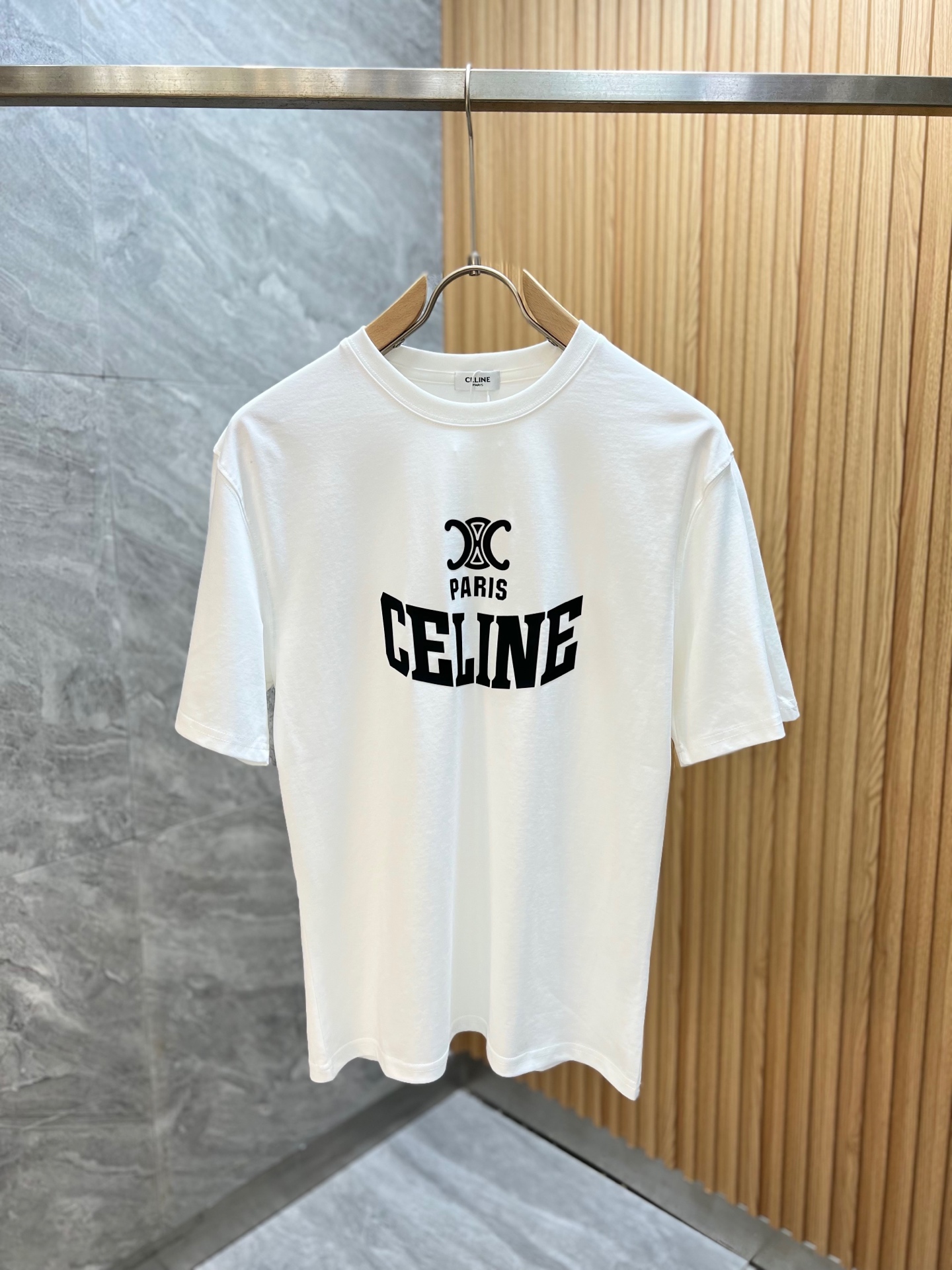 NO:137459,Charlie/Charlie 2025 spring and summer new products, complete three standards, mercerized cotton, short-sleeved T-shirts, good products, don't need to be introduced too much, look at the details, counter code M-XXXL 175/140 Suggestions, L, celine, T-shirt, tees, t-shirt, alexander wang19860909Charlie/赛琳 2025春夏新品 三标齐全 丝光棉 短袖T恤 好货不用过多介绍 看细节 专柜码数M-XXXL 175/140建议L,,celine,T-shirt,tees，t-shirt,alexander wang,Men's clothing