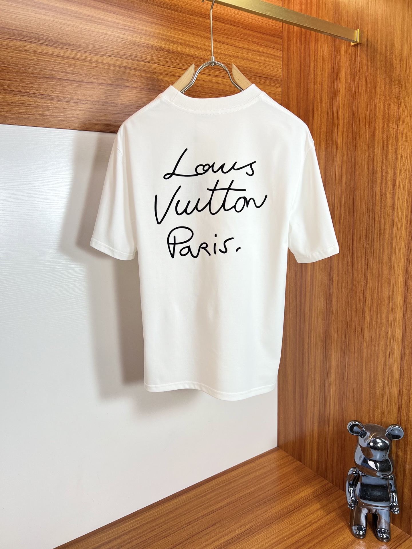 Louis Vuitton 2025 Spring/Summer White Cotton Short Sleeve T-Shirt 3 i1738947375340 3923 0 2