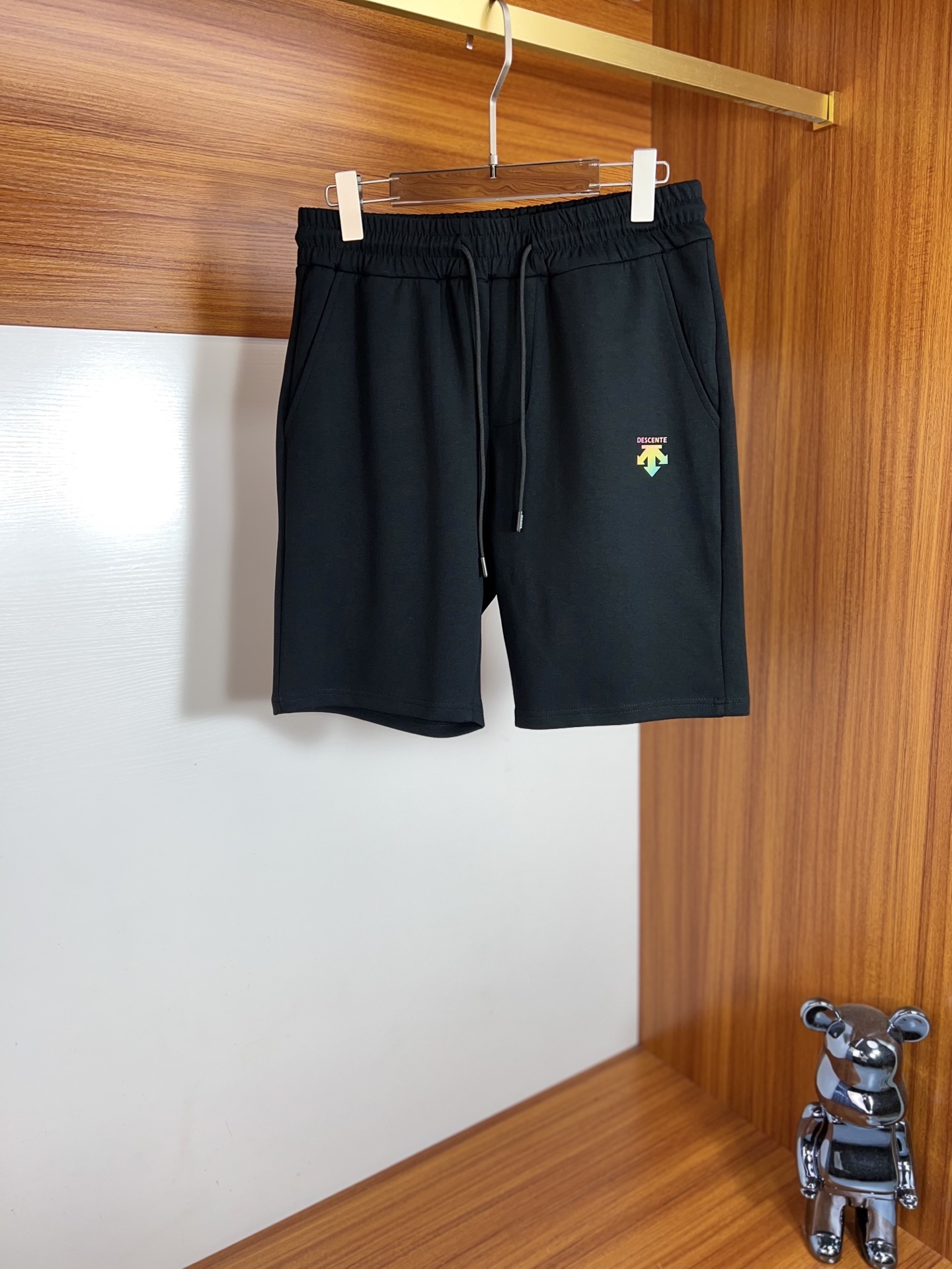 NO:465595,DiSanter 2025 spring and summer new product, complete three standards, elastic five-point casual pants and shorts, good products do not need to be introduced too much, look at the details, counter number M-XXXL / upper body suggestions L, shorts, alexander wang19860909迪桑特 2025春夏新品 三标齐全 松紧带五分休闲裤短裤 好货不用过多介绍 看细节 专柜码数M-XXXL /上身建议L,,shorts,alexander wang,Men's clothing