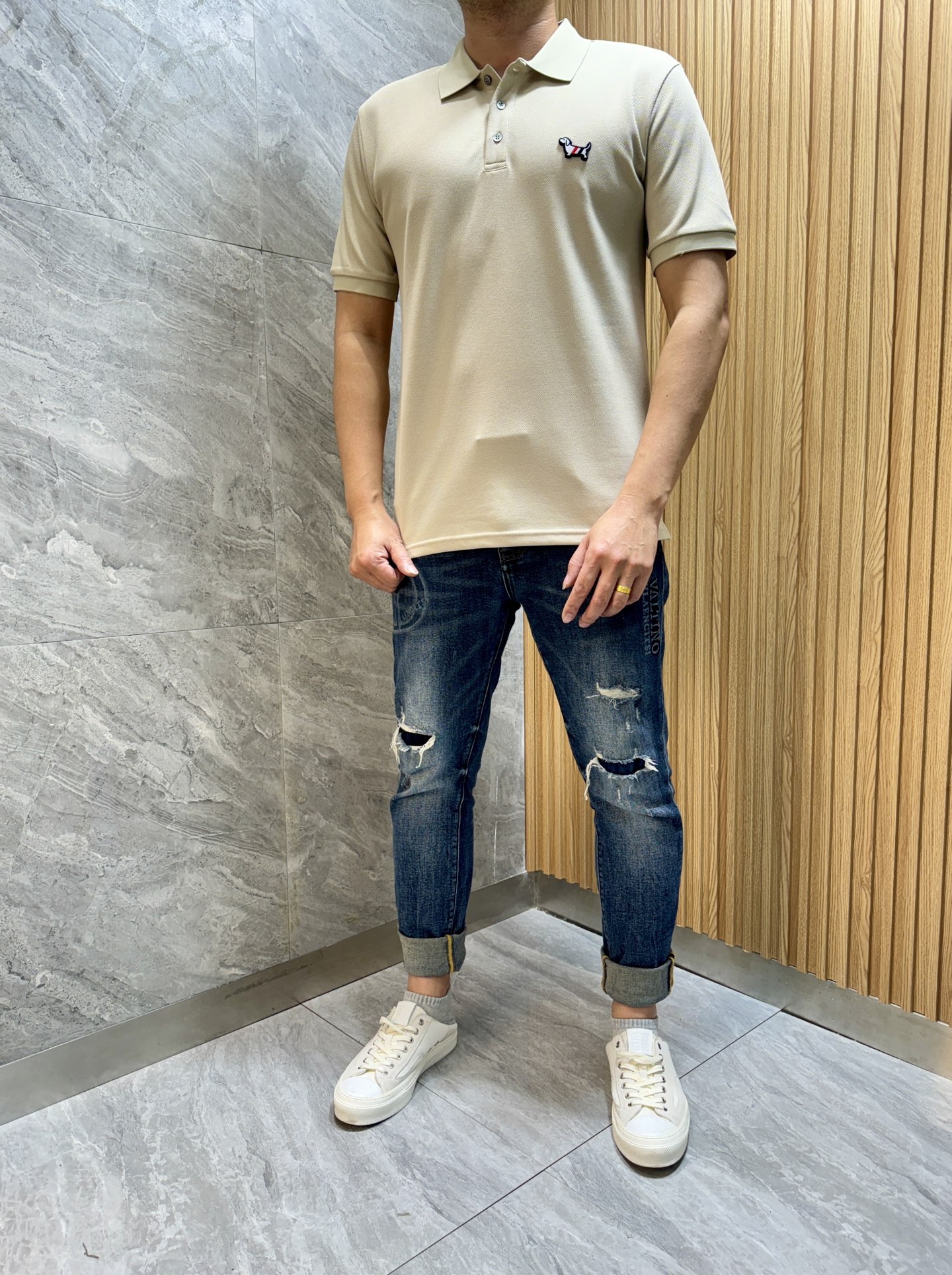 NO:937841,TB 2026 spring and summer new products, complete with three labels, lapel short-sleeved POLO shirt, good product, no need to introduce too much, look at the details, counter size M-XXXL 175/140, recommended L,,,T-shirt,19860909TB 2026年春夏新品上新 三标齐全 翻领短袖POLO衫 好货不用过多介绍 看细节 专柜码数M-XXXL 175/140建议L,,,T-shirt,,Men's clothing