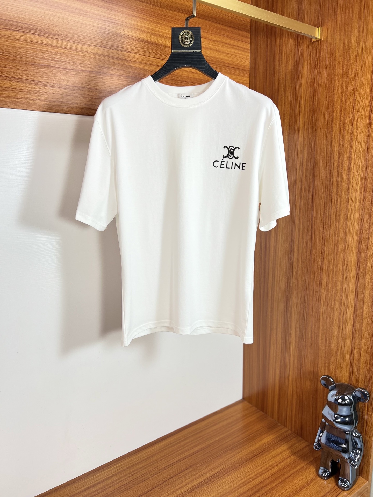 NO:518726,Celine/Celine 2025 new spring and summer products are available in new products, complete three standards, mercerized cotton round neck short-sleeved T-shirt, no need to introduce too much good products, look at the details, counter number M-XXXL 175/140 Suggestions,,celine,celine,T-shirt,tees,t-shirt,alexander wang19860909Celine/赛琳 2025年春夏新品上新 三标齐全 丝光棉圆领短袖T恤 好货不用过多介绍 看细节 专柜码数M-XXXL 175/140建议L,,celine,celine,T-shirt,tees，t-shirt,alexander wang,Men's clothing