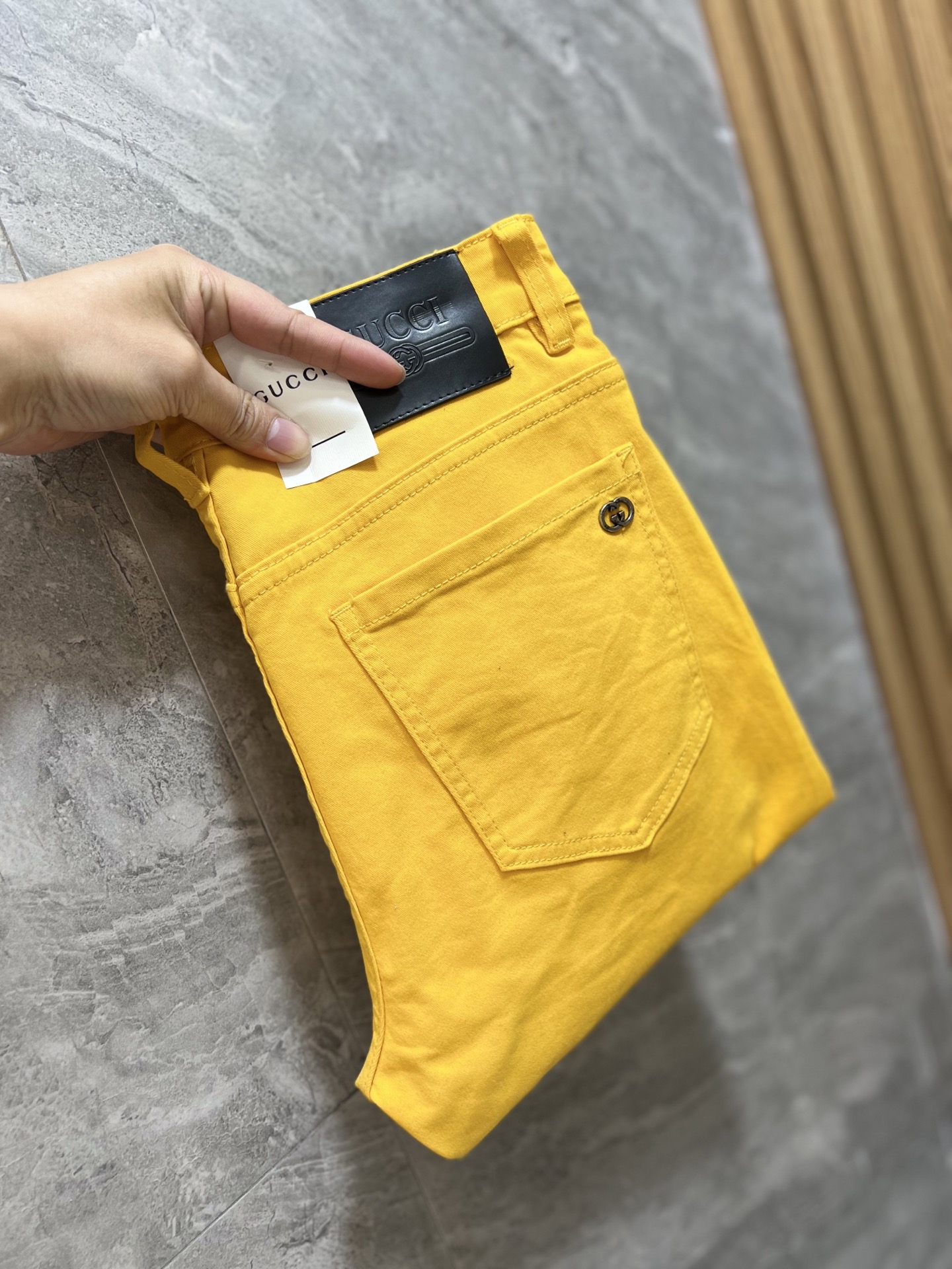 NO:140260,Gucci/Gucci 2025 Spring and Summer New Products, Complete Three Standards, Jeans, Don’t need to introduce too much good products, look at the details, the counter number is 29-38 / 140 upper body 32,,gucci,jeans,alexander wang19860909Gucci/古奇 2025春夏新品 三标齐全 牛仔裤 好货不用过多介绍 看细节 专柜码数29-38 /140上身32码,,gucci,jeans,alexander wang,Men's clothing