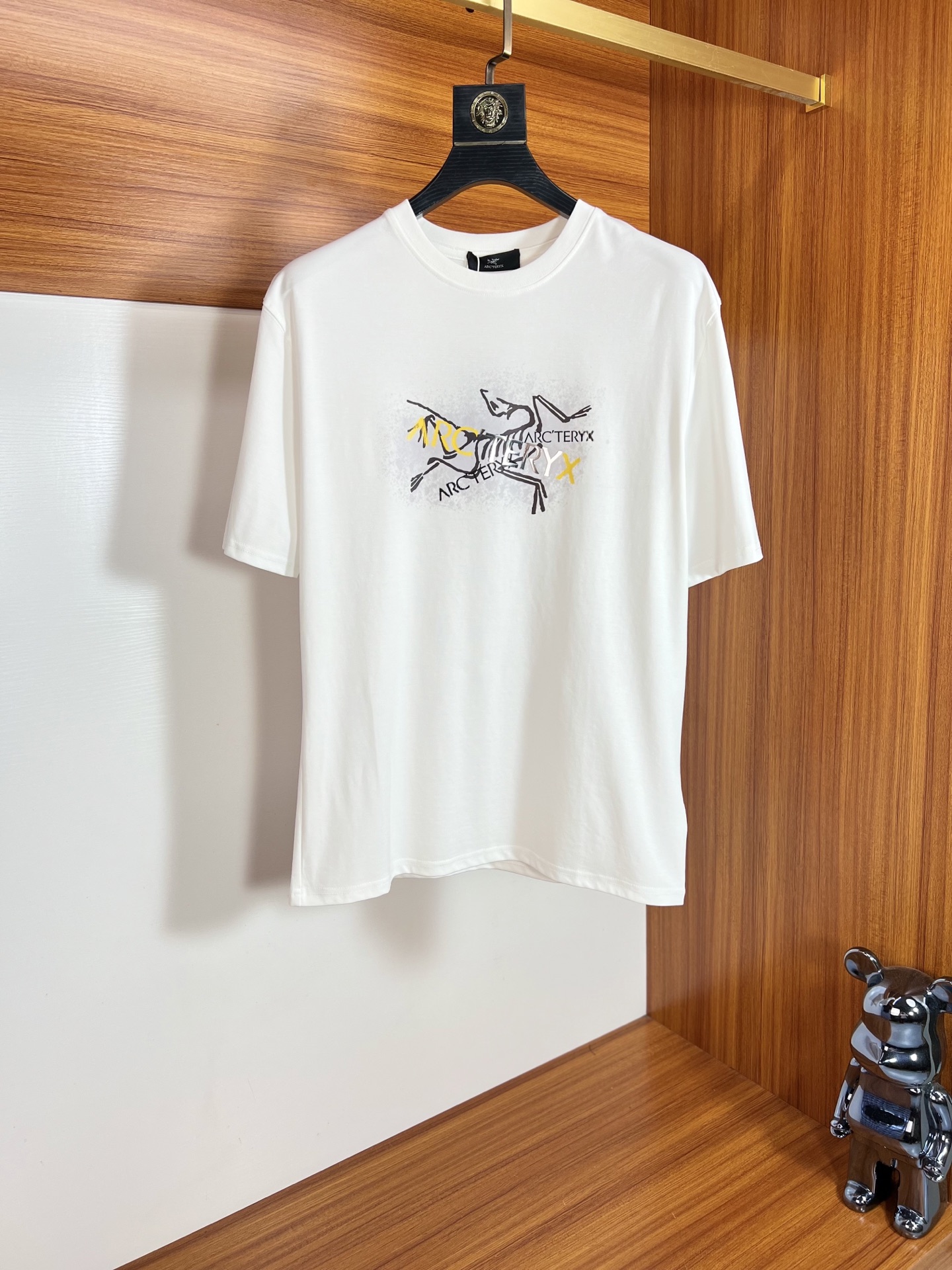 NO:482874,Arc/Architecture Bird New Products for Spring and Summer 2025 are available in new spring and summer. Three standards are complete. Mercerized cotton round neck short-sleeved T-shirt. Don’t need to introduce too much good products. Look at the details. Counter code M-XXXL 175/140 Suggestions L, arc'teryx, T-shirt,tees, t-shirt,alexander wang19860909Arc/始祖鸟 2025年春夏新品上新 三标齐全 丝光棉圆领短袖T恤 好货不用过多介绍 看细节 专柜码数M-XXXL 175/140建议L,arc'teryx,T-shirt,tees，t-shirt,alexander wang,Men's clothing