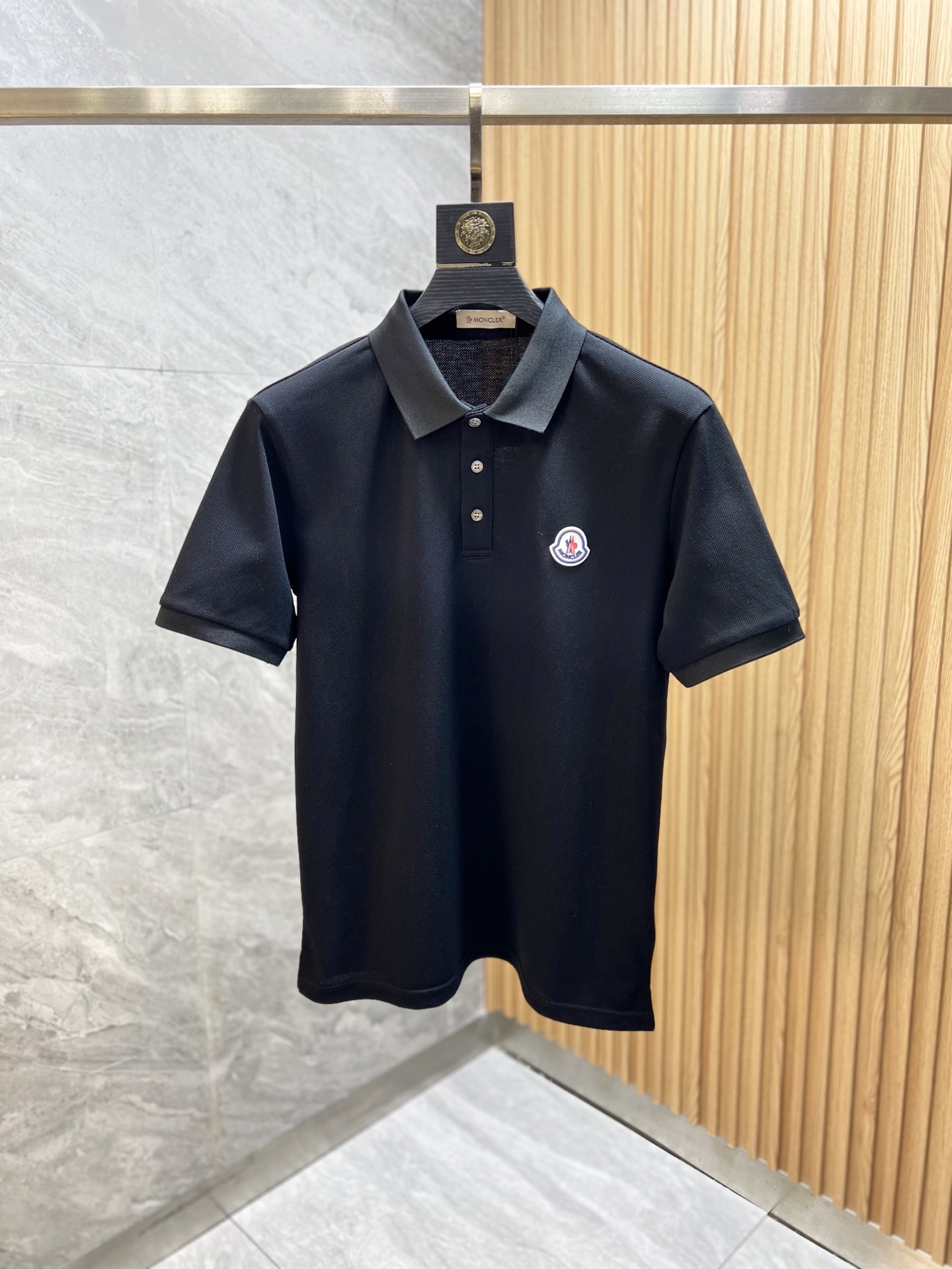 NO:159896,Moncler/Shirt New products are available in the spring and summer of the year, complete three standards, lapel short-sleeved POLO shirt, no need to introduce too much good products, look at the details, counter number M-XXXL /140 suggestions L,,,christian louboutin,Moncler,T-shirt,alexander wang19860909Moncler/蒙口 年春夏新品上新 三标齐全 翻领短袖POLO衫 好货不用过多介绍 看细节 专柜码数M-XXXL /140建议L,,,christian louboutin,Moncler,T-shirt,alexander wang,Men's clothing