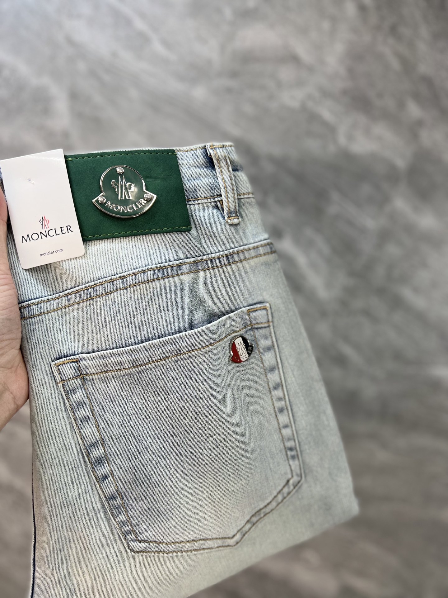 NO:141782,Moncler/家口 2025 spring and summer new product, complete three standards, jeans, good products, don't need to be introduced too much, look at the details, counter number 29-38 / 140 upper body 32,,christian louboutin,Moncler,jeans,alexander wang19860909Moncler/蒙口 2025春夏新品 三标齐全 牛仔裤 好货不用过多介绍 看细节 专柜码数29-38 /140上身32码,,christian louboutin,Moncler,jeans,alexander wang,Men's clothing