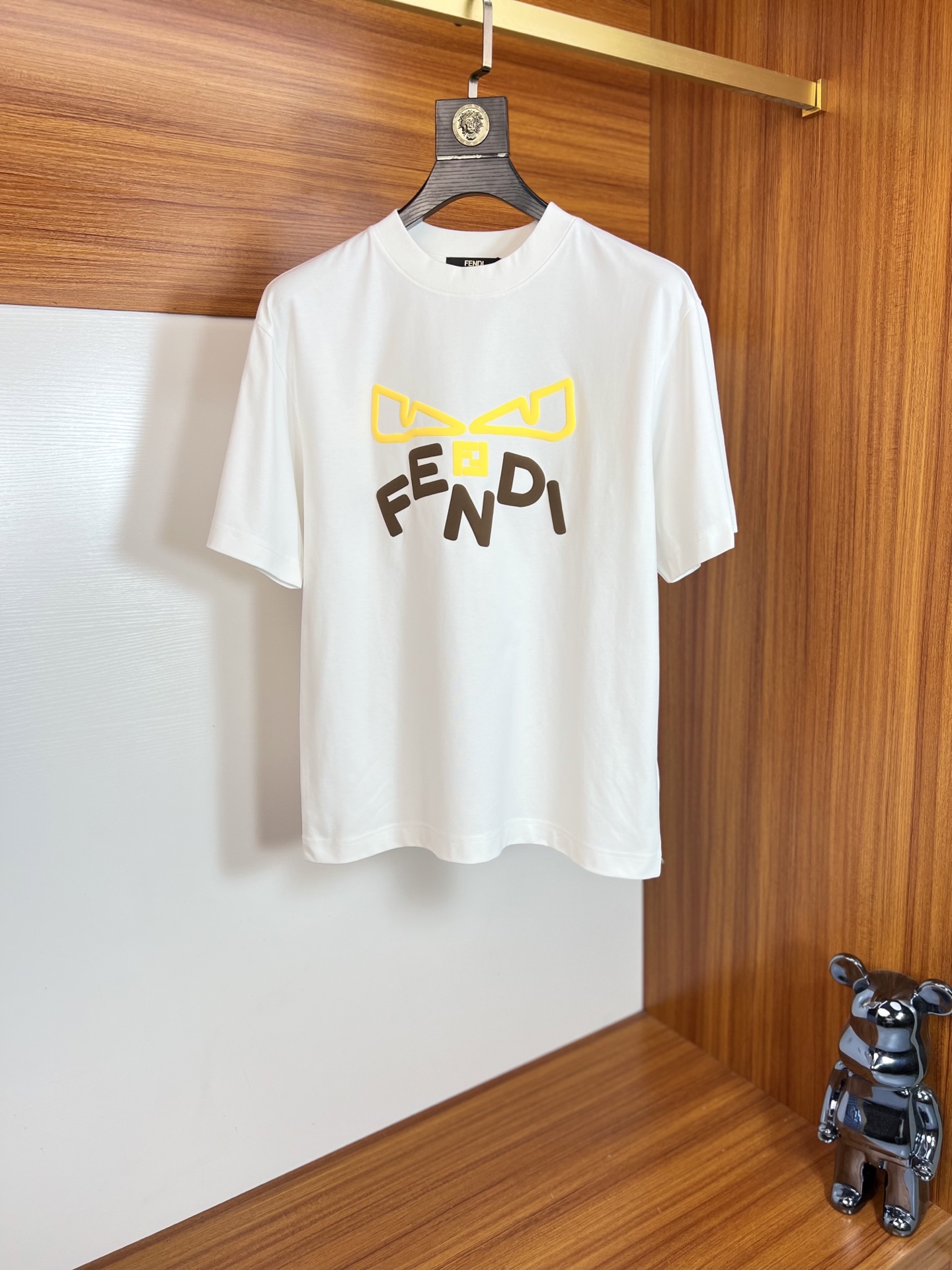 NO:134539,Fendi/Fendi 2025 new spring and summer products are available, complete three standards, round neck short-sleeved T-shirts, good products do not need to be introduced too much, look at the details, counter code S-XXXL 175/140 Suggestions M,,fendi,fendi,T-shirt,tees,t-shirt,alexander wang19860909Fendi/芬迪 2025年春夏新品上新 三标齐全 圆领短袖T恤 好货不用过多介绍 看细节 专柜码数S-XXXL 175/140建议M,,fendi,fendi,T-shirt,tees，t-shirt,alexander wang,Men's clothing