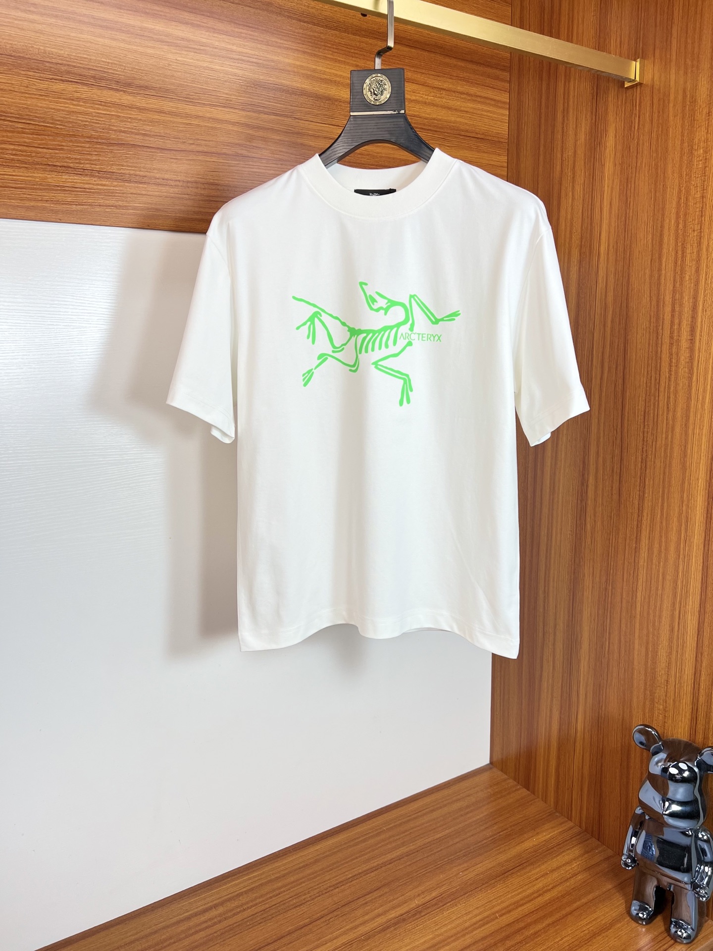 NO:134541,Arc/Architecture Bird New Products for Spring and Summer 2025 are available in new spring and summer. Three standards are complete. Round neck short-sleeved T-shirt. Don’t need to introduce too much good products. Look at the details. Counter code S-XXXL 175/140 Suggestions M, arc'teryx, T-shirt,tees, t-shirt,alexander wang19860909Arc/始祖鸟 2025年春夏新品上新 三标齐全 圆领短袖T恤 好货不用过多介绍 看细节 专柜码数S-XXXL 175/140建议M,arc'teryx,T-shirt,tees，t-shirt,alexander wang,Men's clothing