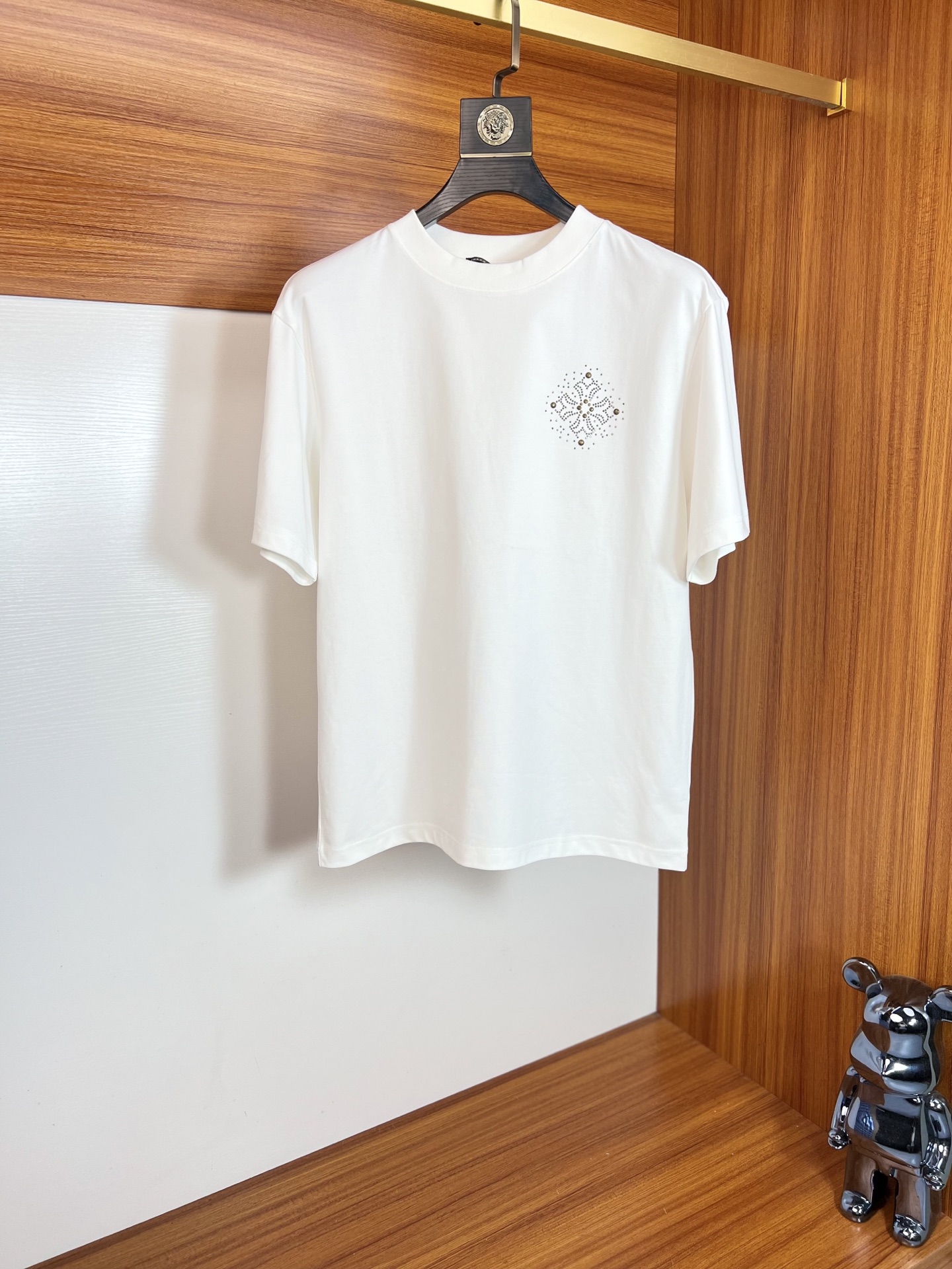 NO:134547,Ch/Croxin 2025 new spring and summer new products are available, complete three standards, round neck short-sleeved T-shirt, no need to introduce too much good products, look at the details, counter code S-XXXL 175/140 suggestion M,,chrome hearts,T-shirt,tees,t-shirt,alexander wang19860909Ch/克罗心 2025年春夏新品上新 三标齐全 圆领短袖T恤 好货不用过多介绍 看细节 专柜码数S-XXXL 175/140建议M,,chrome hearts,T-shirt,tees，t-shirt,alexander wang,Men's clothing