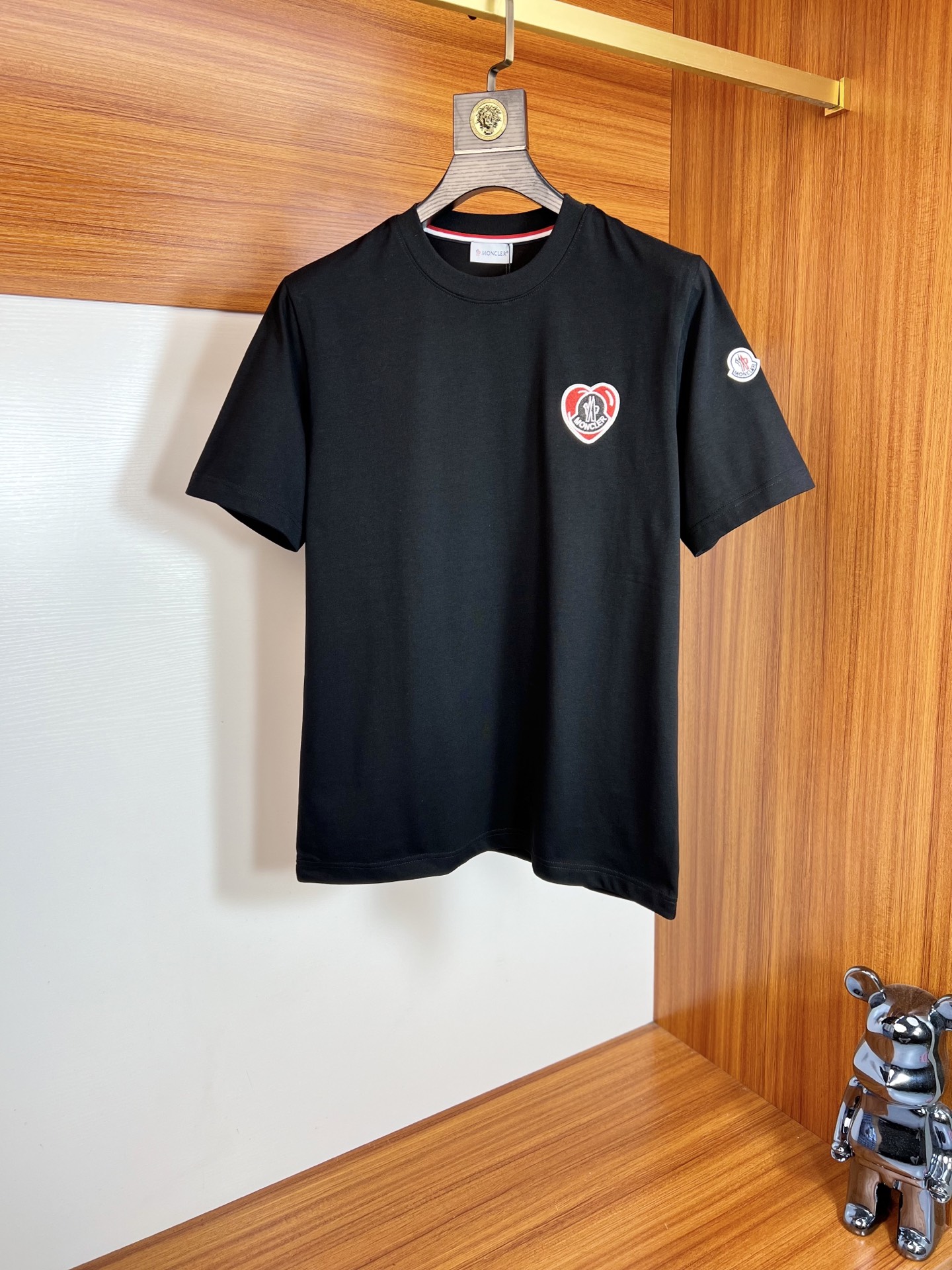 NO:162727,Moncler/Monkey 2025 Spring and Summer New Products are available, Three Standards Complete Round Neck Short-Sleeve T-shirts, Don’t need to introduce too much good products, look at the details, Counter Code S-XL 175/140 Suggestions M,,christian louboutin,Moncler,T-shirt,tees,t-shirt,alexander wang19860909Moncler/蒙口 2025年春夏新品上新 三标齐全 圆领短袖T恤 好货不用过多介绍 看细节 专柜码数S-XL 175/140建议M,,christian louboutin,Moncler,T-shirt,tees，t-shirt,alexander wang,Men's clothing