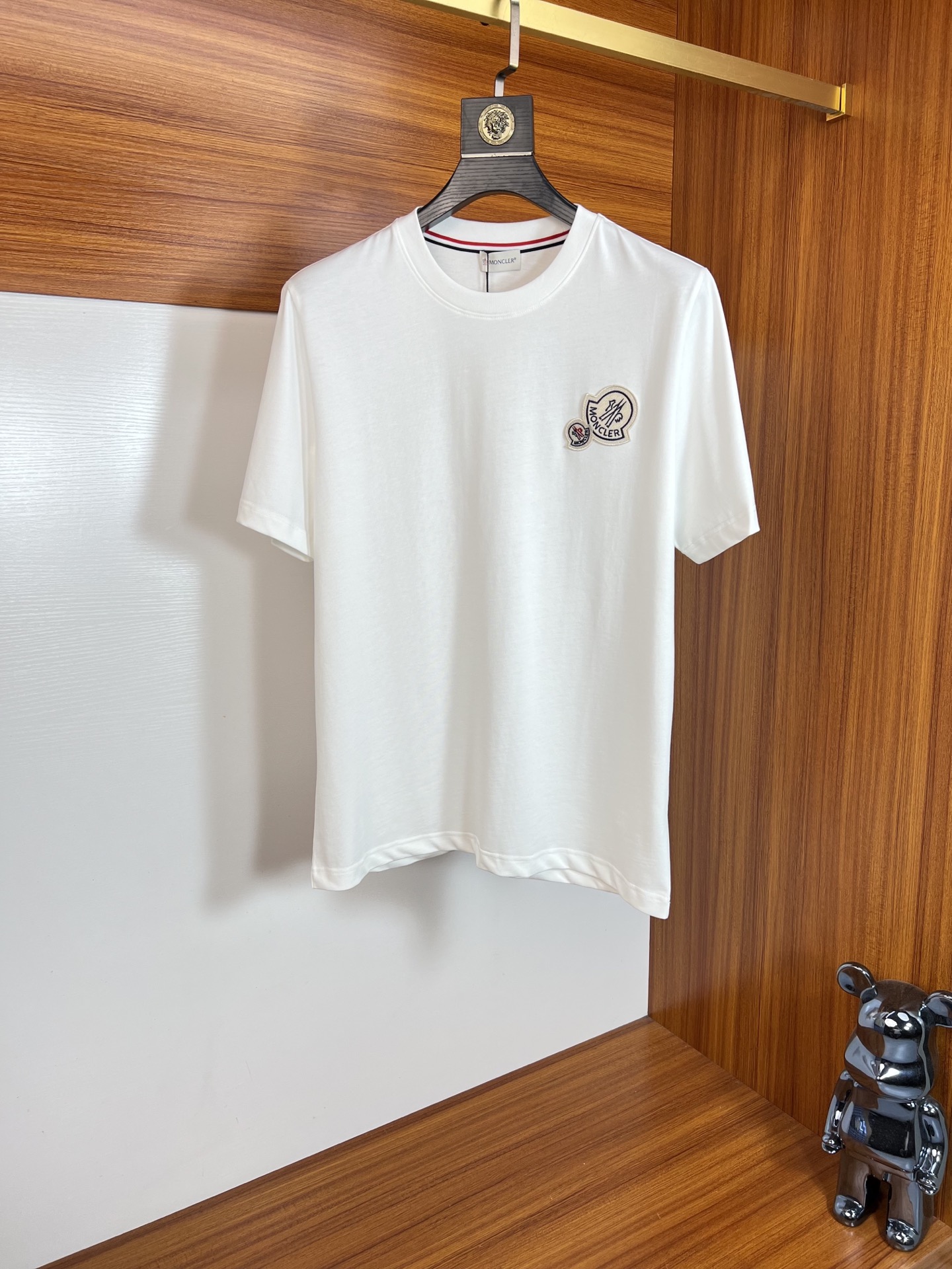NO:482898,Moncler/Shirt 2025 Spring and Summer New Products, Complete Three Standards, Round Neck Pure Cotton Short-Sleeve T-shirts, Don’t need to introduce too much good products, look at the details, Counter Code S-XL 175/140 Suggestions M,, Moncler, T-shirt,tees, t-shirt,alexander wang19860909Moncler/蒙口 2025春夏新品 三标齐全 圆领纯棉短袖T恤 好货不用过多介绍 看细节 专柜码数S-XL 175/140建议M,,Moncler,T-shirt,tees，t-shirt,alexander wang,Men's clothing