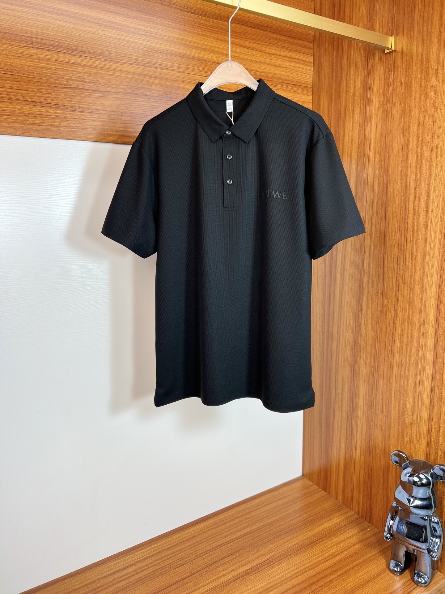 NO:159904,Loewe/Luo Yiwei New products are available in spring and summer, complete three standards, traceless light luxury lapel short-sleeved POLO shirt, no need to introduce too much good products, look at the details, counter number M-XXXL 175/140 Suggestions,,,loewe,loewe,T-shirt,alexander wang19860909Loewe/罗意威 年春夏新品上新 三标齐全 无痕轻奢翻领短袖POLO衫 好货不用过多介绍 看细节 专柜码数M-XXXL 175/140建议L,,,loewe,loewe,T-shirt,alexander wang,Men's clothing