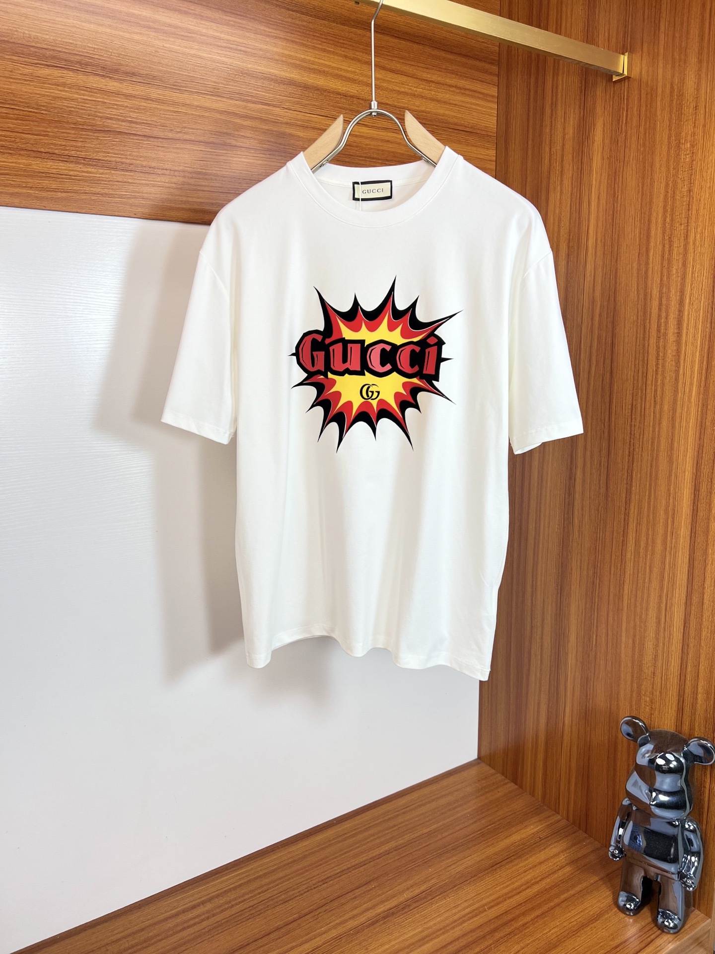 NO:137494,Gucci/Gucci New products for spring and summer 2025 are available in new products, complete three standards, round neck short-sleeved T-shirts, no need to introduce them too much, look at the details, counter number M-XXXL 175/140 Suggestions, gucci, T-shirt, tees, t-shirt, alexander wang19860909Gucci/古奇 2025年春夏新品上新 三标齐全 圆领短袖T恤 好货不用过多介绍 看细节 专柜码数M-XXXL 175/140建议L,,gucci,T-shirt,tees，t-shirt,alexander wang,Men's clothing