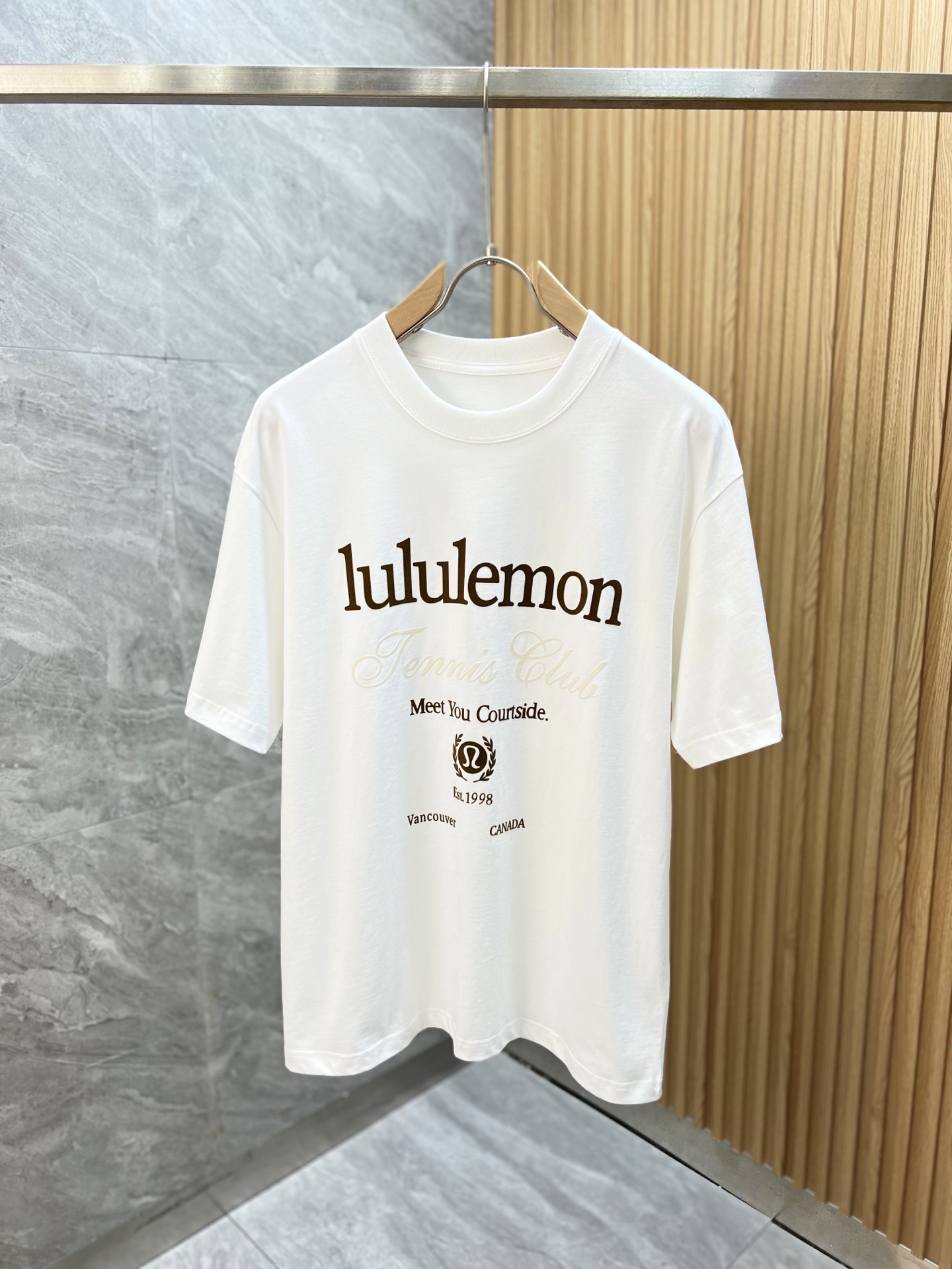 NO:150513,lululemon 2025 spring and summer new product, complete three standards, round neck pure cotton short-sleeved T-shirt, no need to introduce too much good products, look at the details, counter code M-XXXL /140 suggestions L,, T-shirt,tees, t-shirt,alexander wang19860909lululemon 2025春夏新品 三标齐全 圆领纯棉短袖T恤 好货不用过多介绍 看细节 专柜码数M-XXXL /140建议L,,T-shirt,tees，t-shirt,alexander wang,Men's clothing