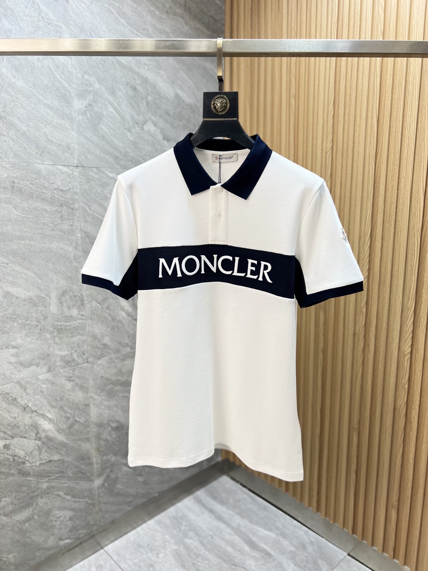 NO:150542,Moncler/Shield 2025 Spring and Summer New Products, Complete Three Standards, Lapel Short-Sleeve Polo Shirt, Good Products, Don’t need to introduce too much, Look at the details, Counter Code M-XXXL /140 Suggestions, L, christian louboutin, Moncler, T-shirt, alexander wang19860909Moncler/蒙口 2025春夏新品 三标齐全 翻领短袖polo衫 好货不用过多介绍 看细节 专柜码数M-XXXL /140建议L,,christian louboutin,Moncler,T-shirt,alexander wang,Men's clothing