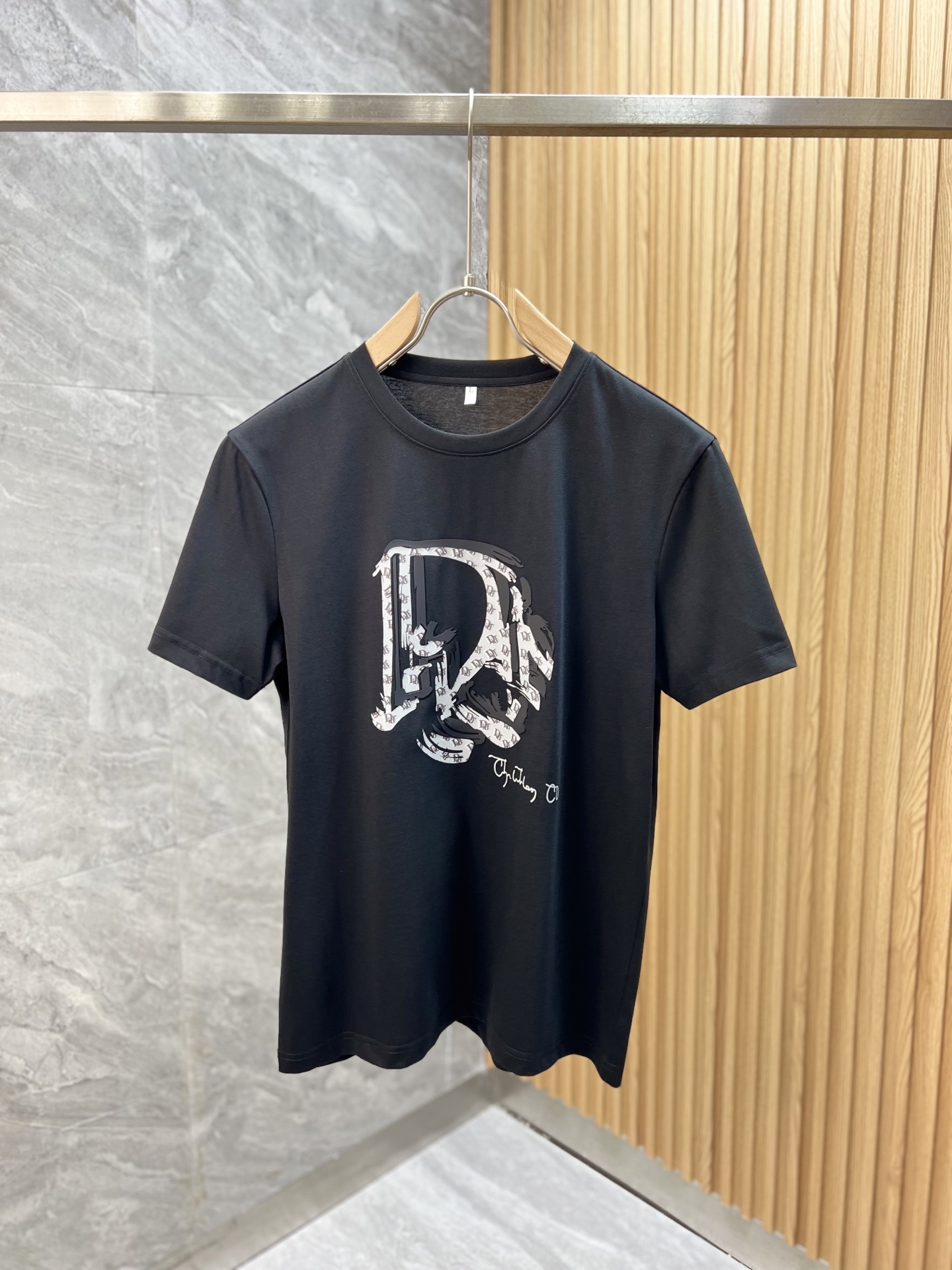 NO:161487,DG/Dougabana New Spring and Summer 2025 New products are available, complete three standards, mercerized cotton round neck short-sleeved T-shirt, no need to introduce too much good products, look at the details, counter code number M-6XL 175/140 recommended XL slim fit,, Dolce&Gabbana, Dolce&Gabbana, T-shirt,tees, t-shirt,alexander wang19860909DG/杜嘉班纳 2025年春夏新品上新 三标齐全 丝光棉圆领短袖T恤 好货不用过多介绍 看细节 专柜码数M-6XL 175/140建议XL 修身版型,,Dolce&Gabbana,Dolce&Gabbana,T-shirt,tees，t-shirt,alexander wang,Men's clothing