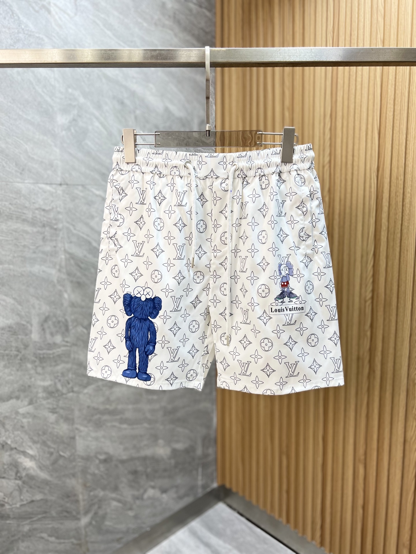 NO:161479,LV/Louis Vuitton 2025 Spring and Summer New Products, Three Standards, Beach Pants, Shorts, Good Products, Don't need to introduce too much, Look at the details, Counter Code M-XXXL 175/140 Recommended for upper body XL,,louis vuitton,louis vuitton,shorts,alexander wang19860909LV/路易威登 2025春夏新品 三标齐全 沙滩裤 短裤 好货不用过多介绍 看细节 专柜码数M-XXXL 175/140上身建议XL,,louis vuitton,louis vuitton,shorts,alexander wang,Men's clothing