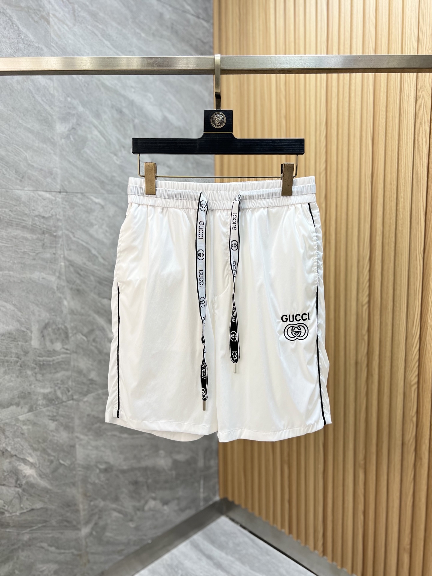 NO:493845,Gucci/Gucci 2025 Spring and Summer New Products, Complete Three Standards, Shorts, Good Products, Don’t need to introduce too much, look at the details, Counter Code M-XXXL / 140 Upper Body Suggestions L,,gucci, shorts, alexander wang19860909Gucci/古奇 2025春夏新品 三标齐全 短裤 好货不用过多介绍 看细节 专柜码数M-XXXL /140上身建议L,,gucci,shorts,alexander wang,Men's clothing