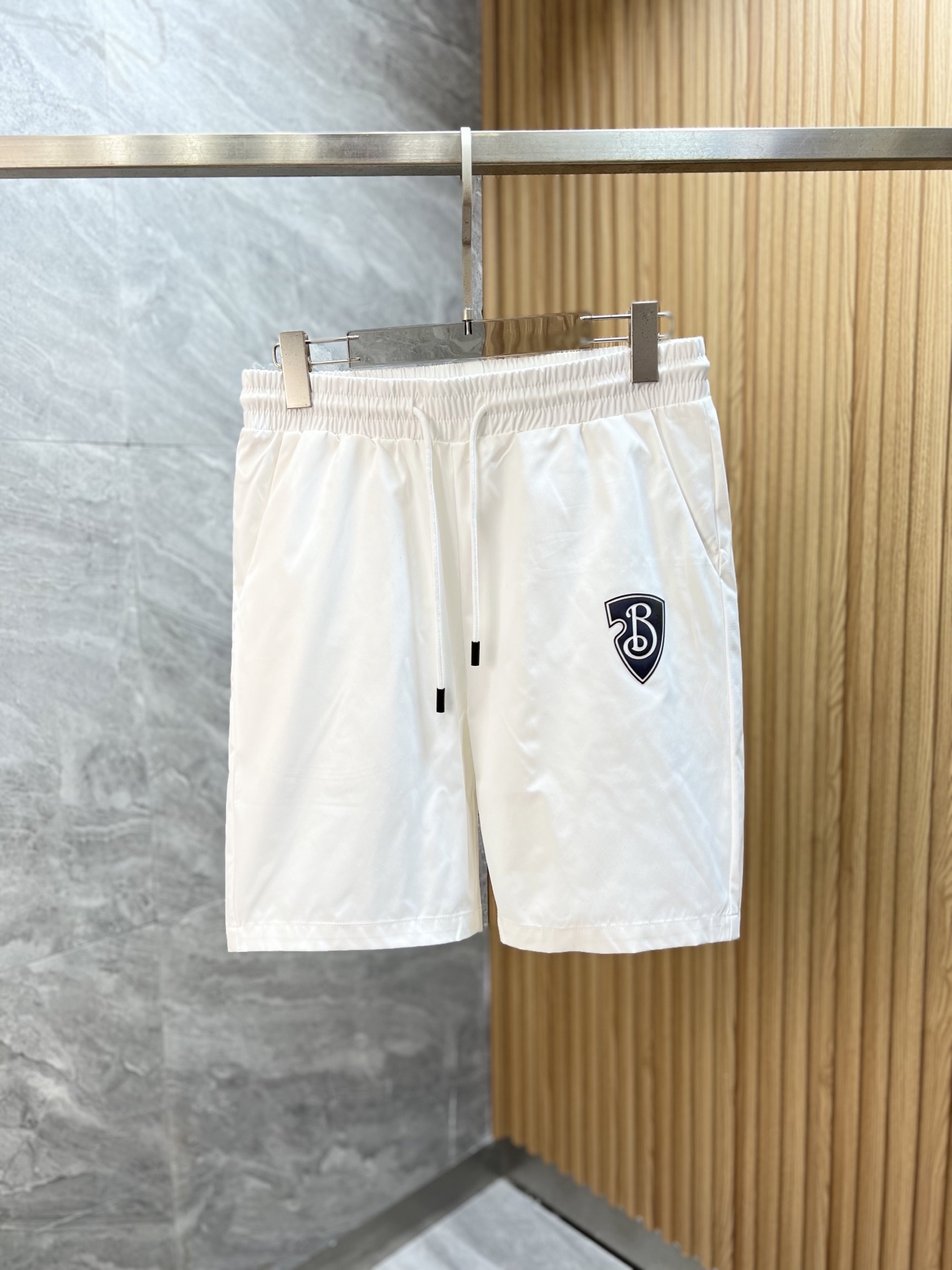 NO:947835,Burberry/Burberry 2026 spring and summer new products, complete with three labels, shorts, good products, no need to introduce too much, look at the details, counter size M-XXXL 175/140 upper body recommended L,, burberry, burberry, shorts,19860909Burberry/巴宝莉 2026春夏新品 三标齐全 短裤 好货不用过多介绍 看细节 专柜码数M-XXXL 175/140上身建议L,,burberry,burberry,shorts,,Men's clothing