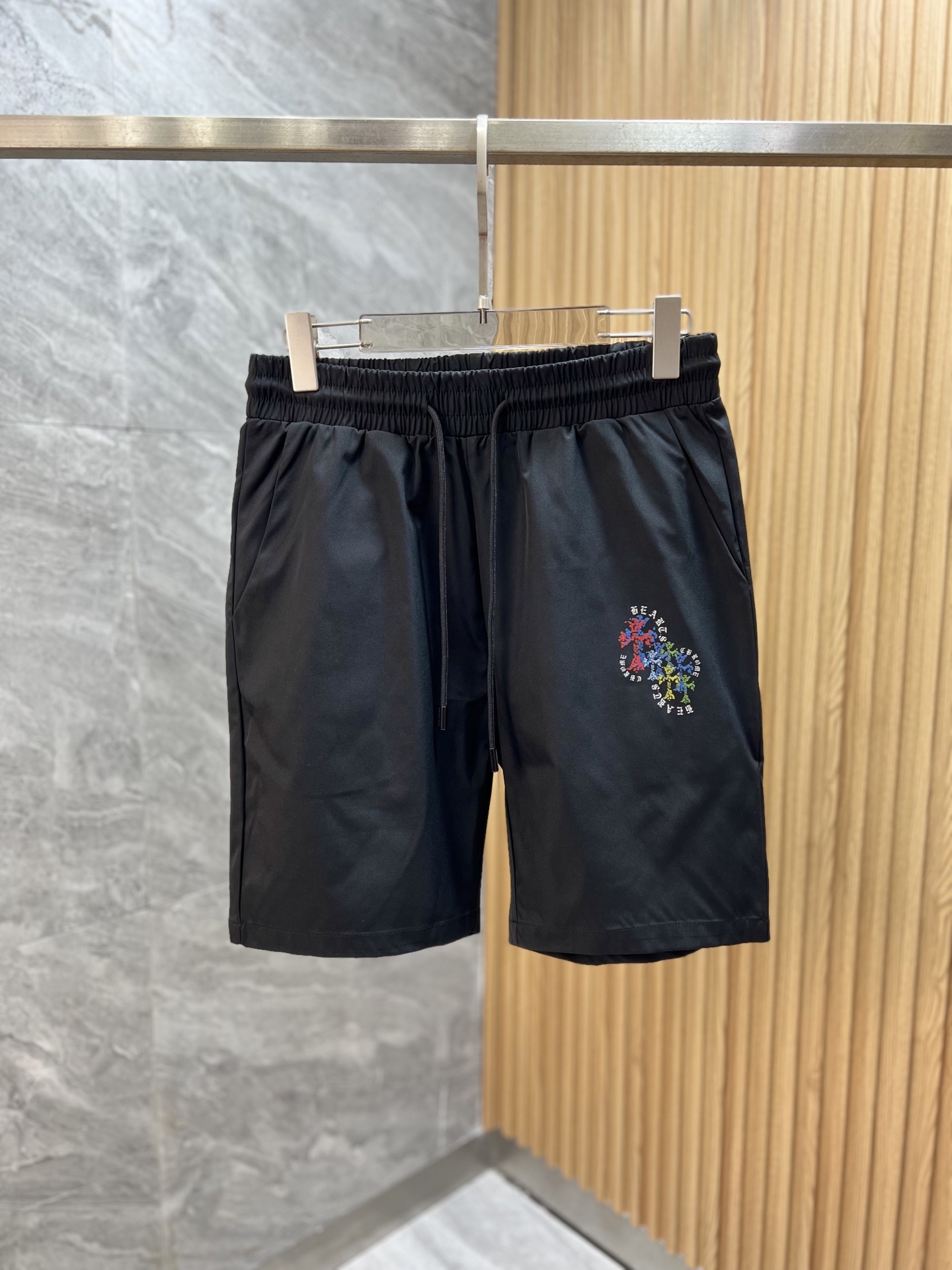 NO:426423,Ch/Croxin 2025 spring and summer new product, complete three-standard five-point shorts, good products don’t need to be introduced too much, look at the details, counter number M-XXXL 175/140 upper body suggestions L, chrome hearts, shorts, alexander wang19860909Ch/克罗心 2025春夏新品 三标齐全 五分短裤 好货不用过多介绍 看细节 专柜码数M-XXXL 175/140上身建议L,,chrome hearts,shorts,alexander wang,Men's clothing